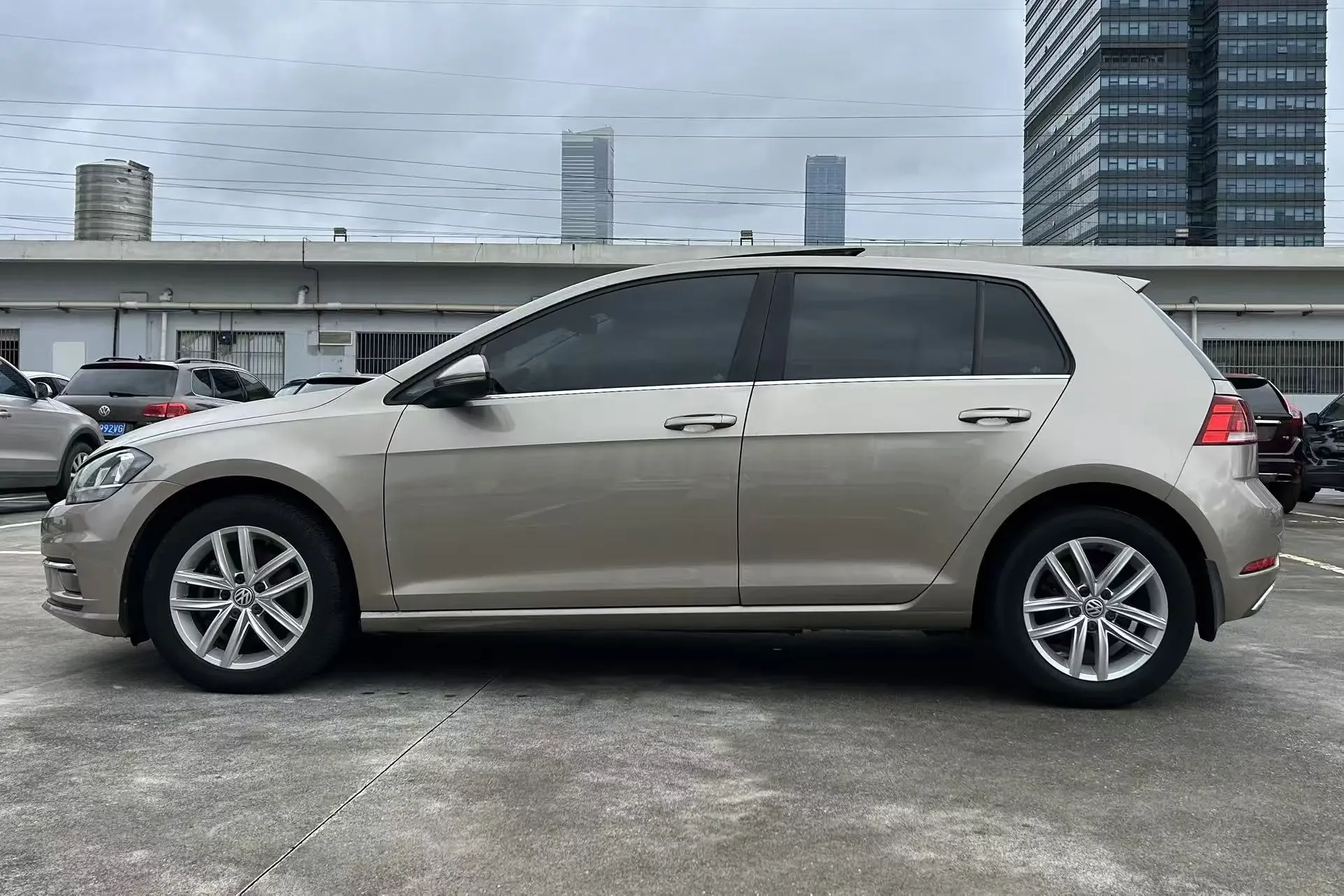 Volkswagen golf