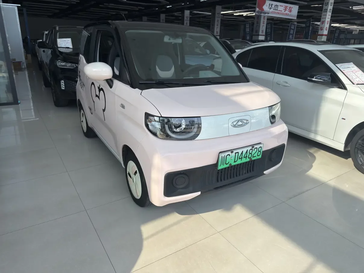 Chery QQ ice cream