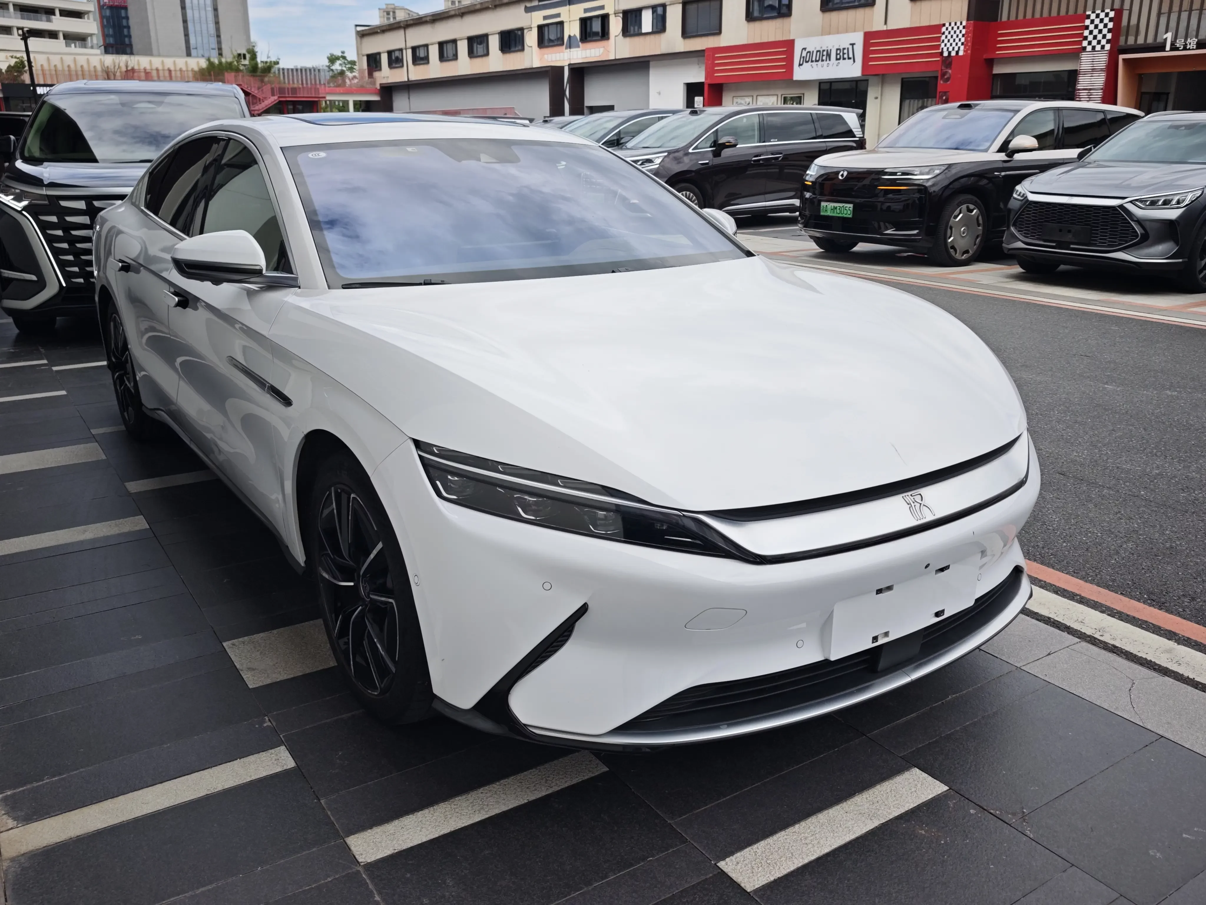 BYD Han EV