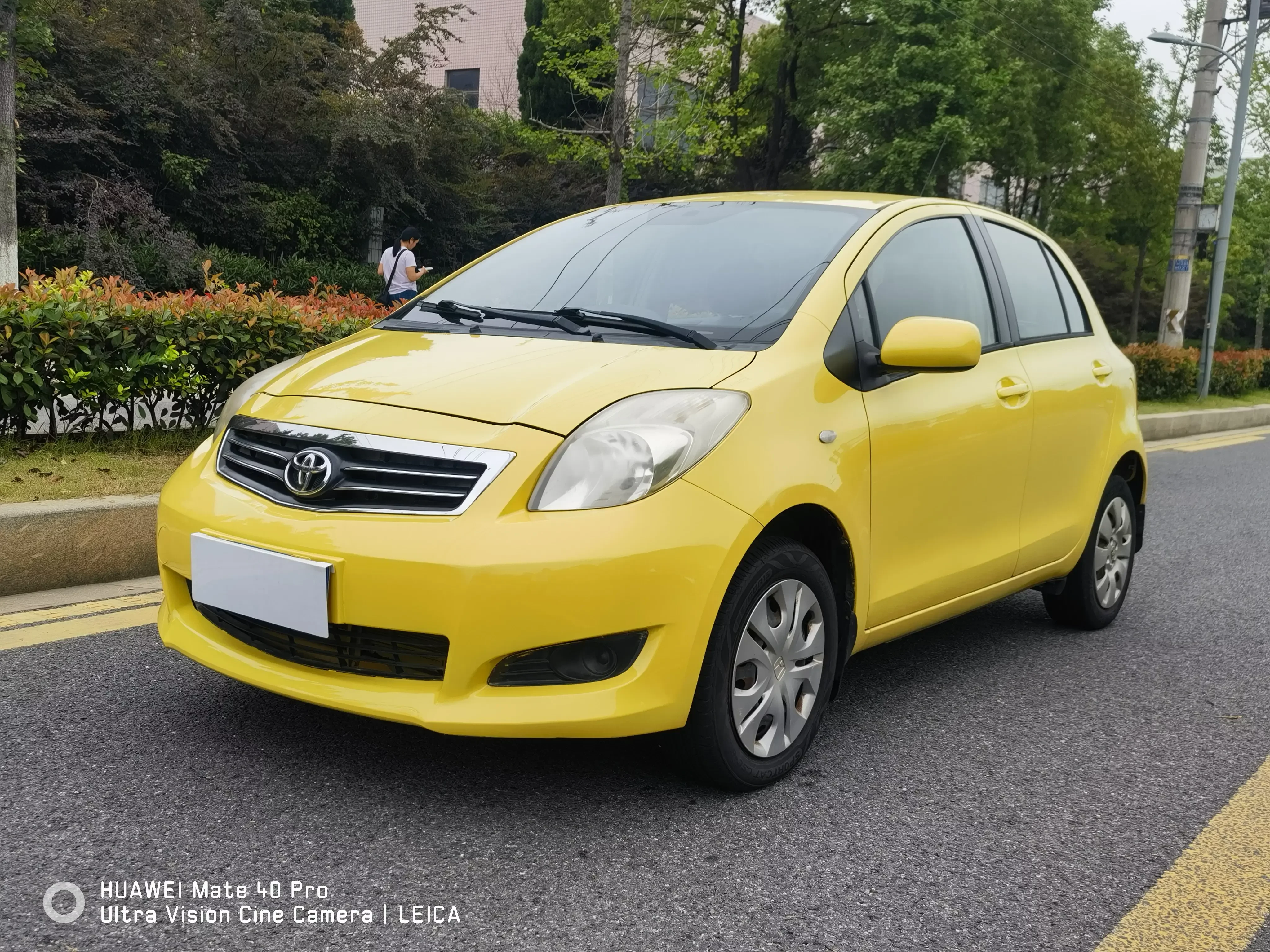 Toyota Yaris  из Китая