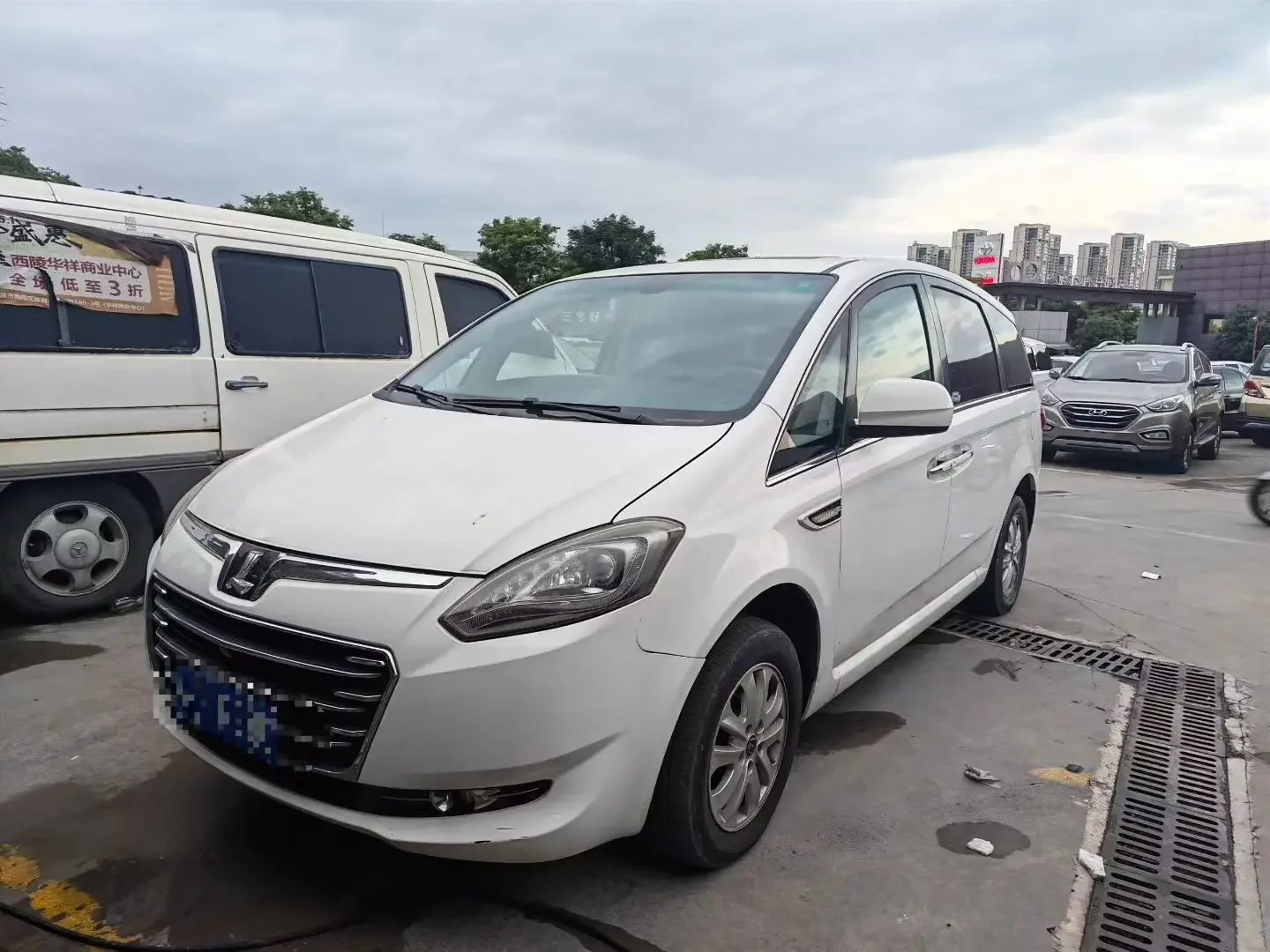 Nazhijie Da 7 MPV
