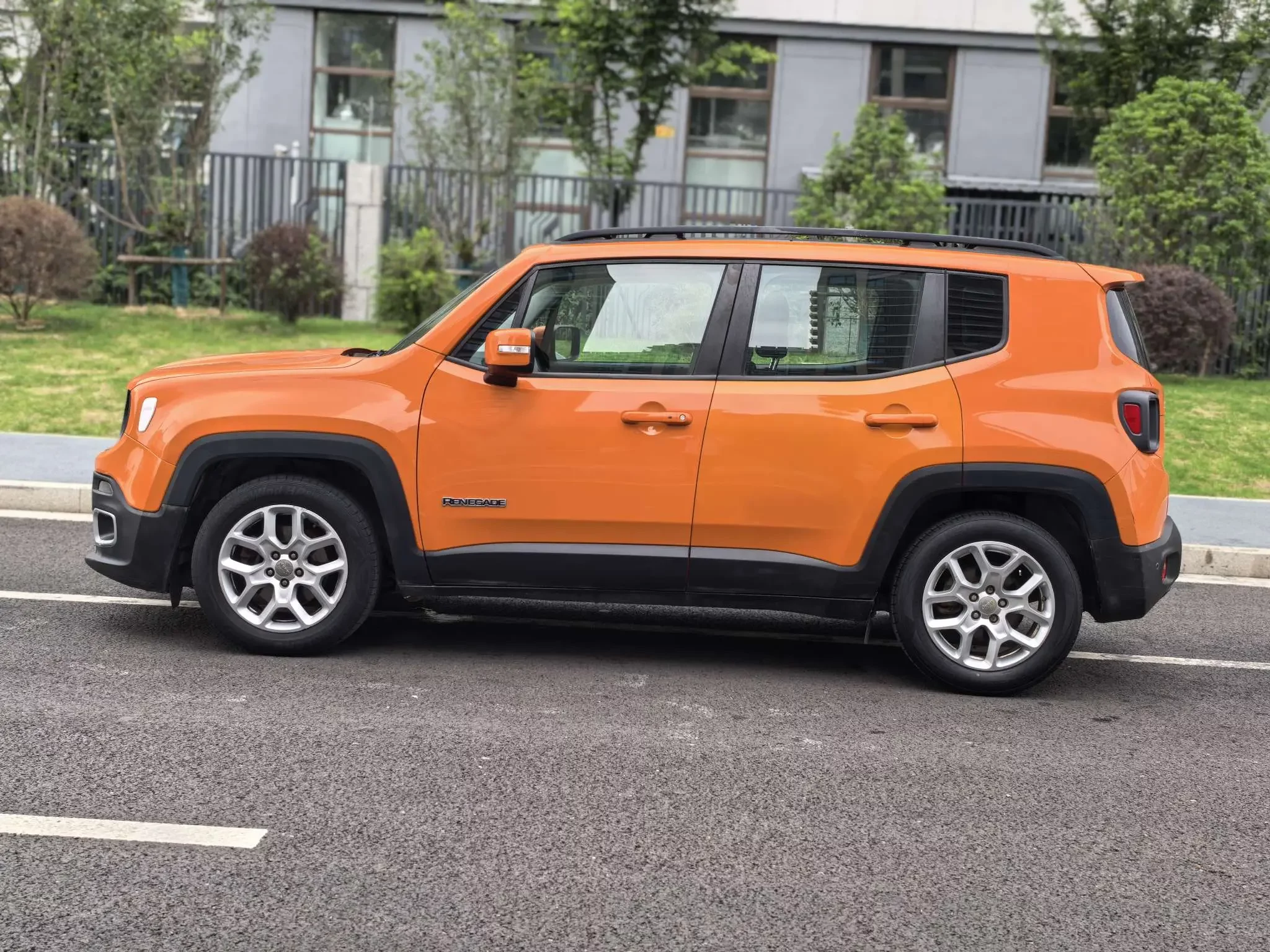 Jeep Freeman