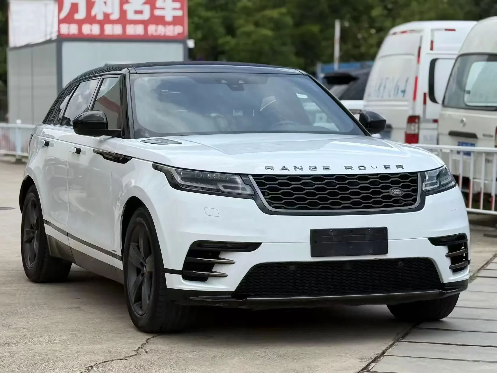 Land Rover Range Rover Velar
