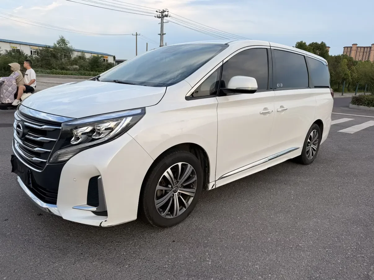 GAC Trumpchi M8  из Китая