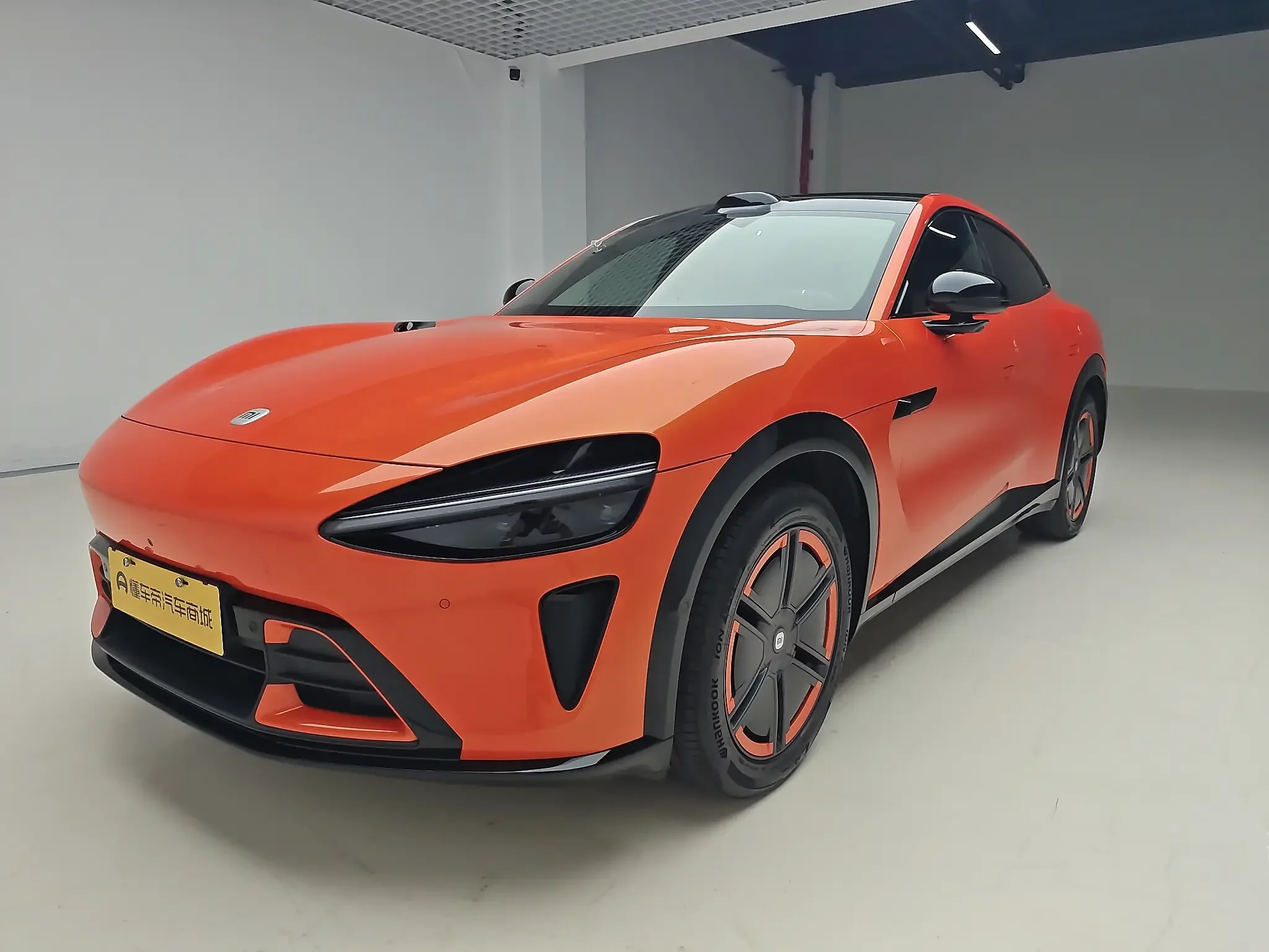 Xiaomi car Xiaomi YU7  из Китая