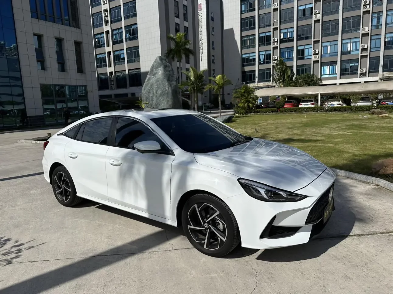 MG 5