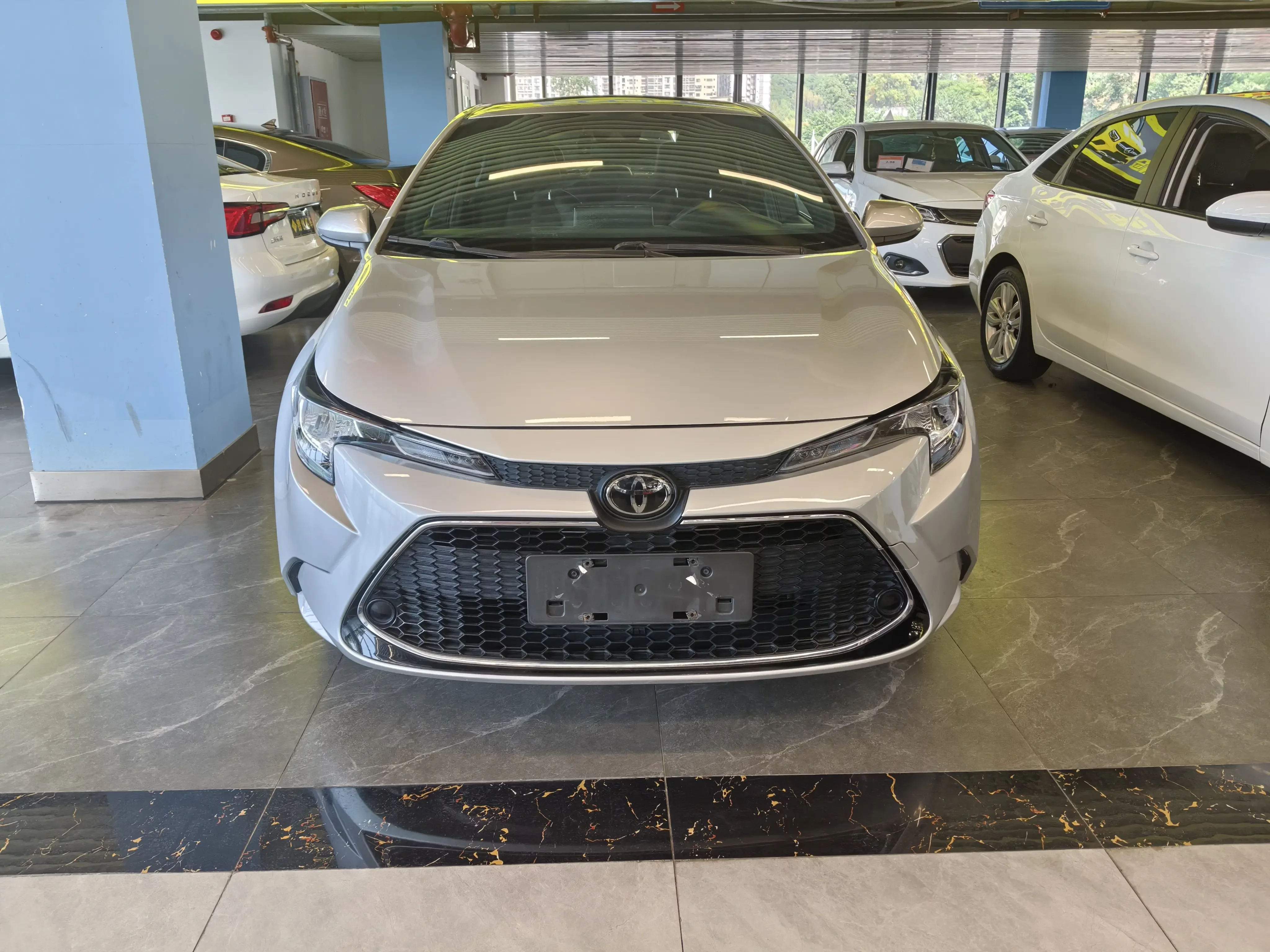 Toyota Levin (Lei Ling)  из Китая