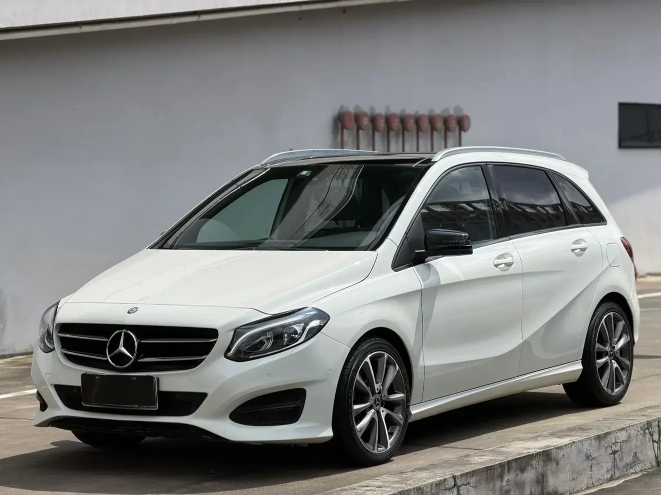 Mercedes-Benz B Class  из Китая