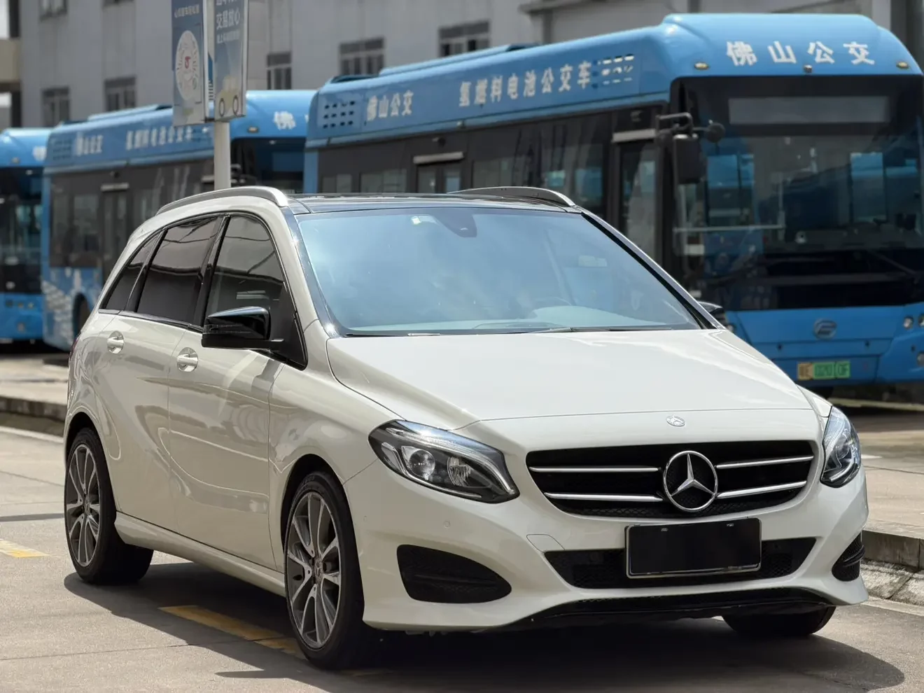 Mercedes-Benz B Class