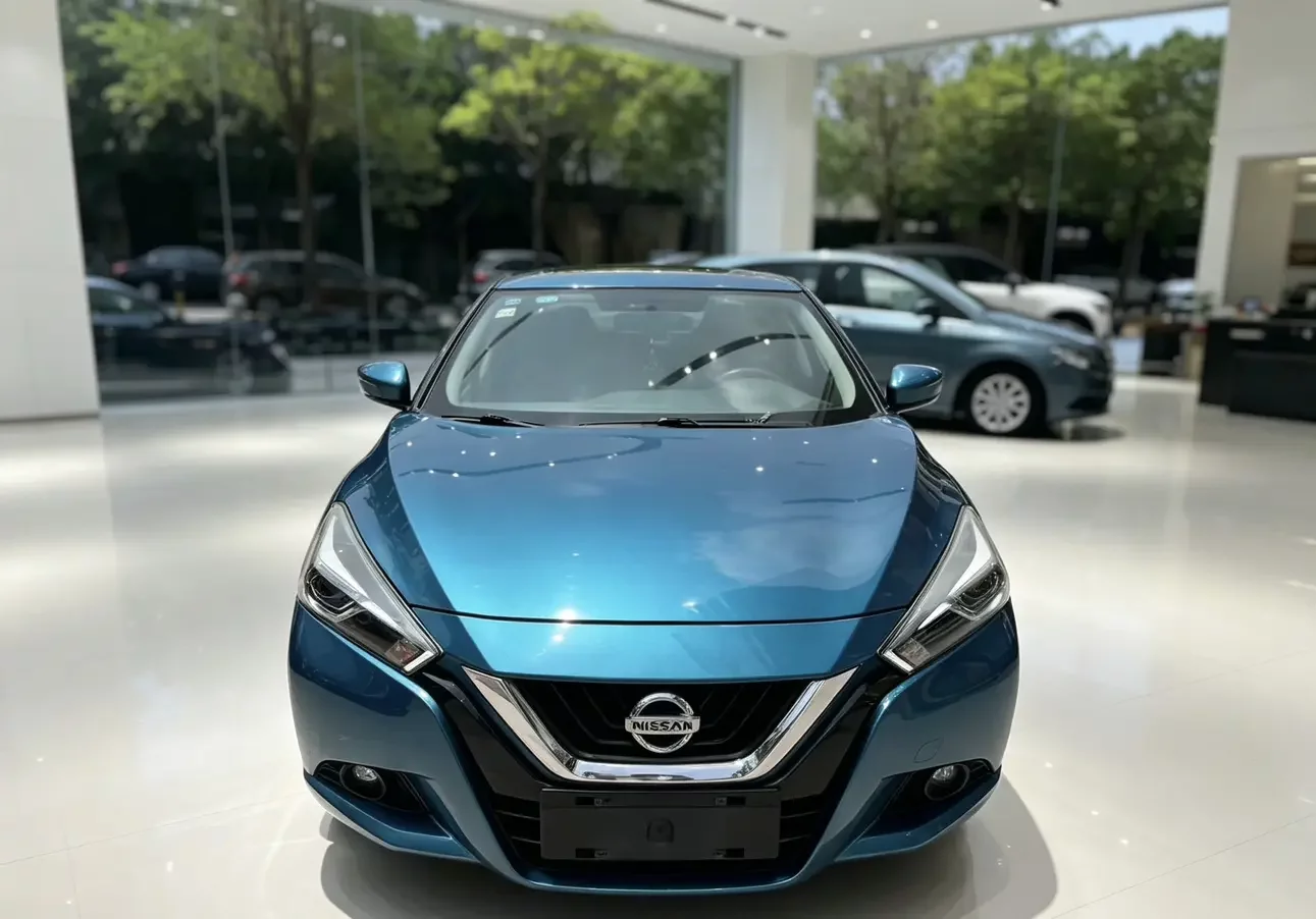 Nissan bluebird  из Китая