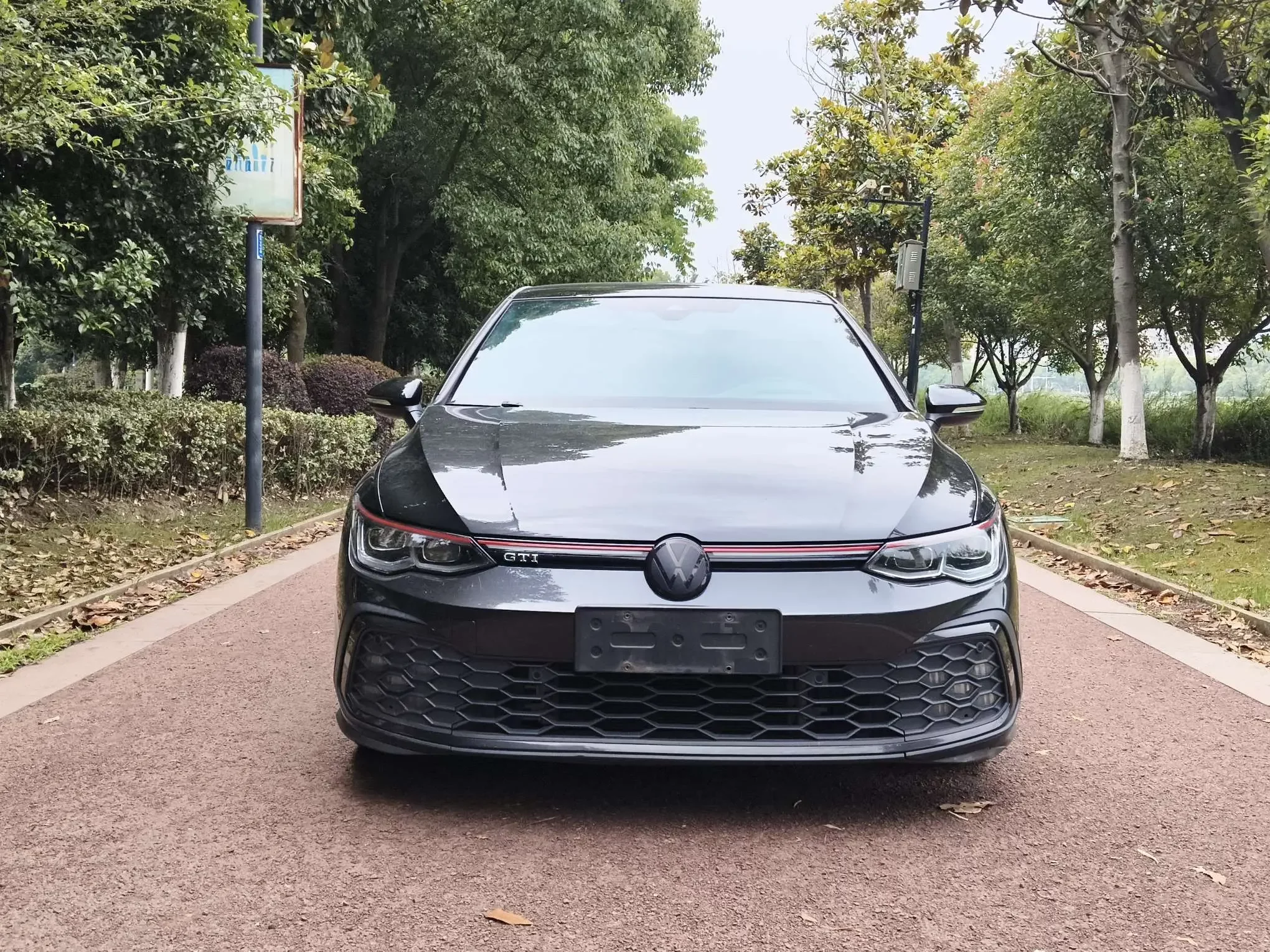 Volkswagen Golf GTI