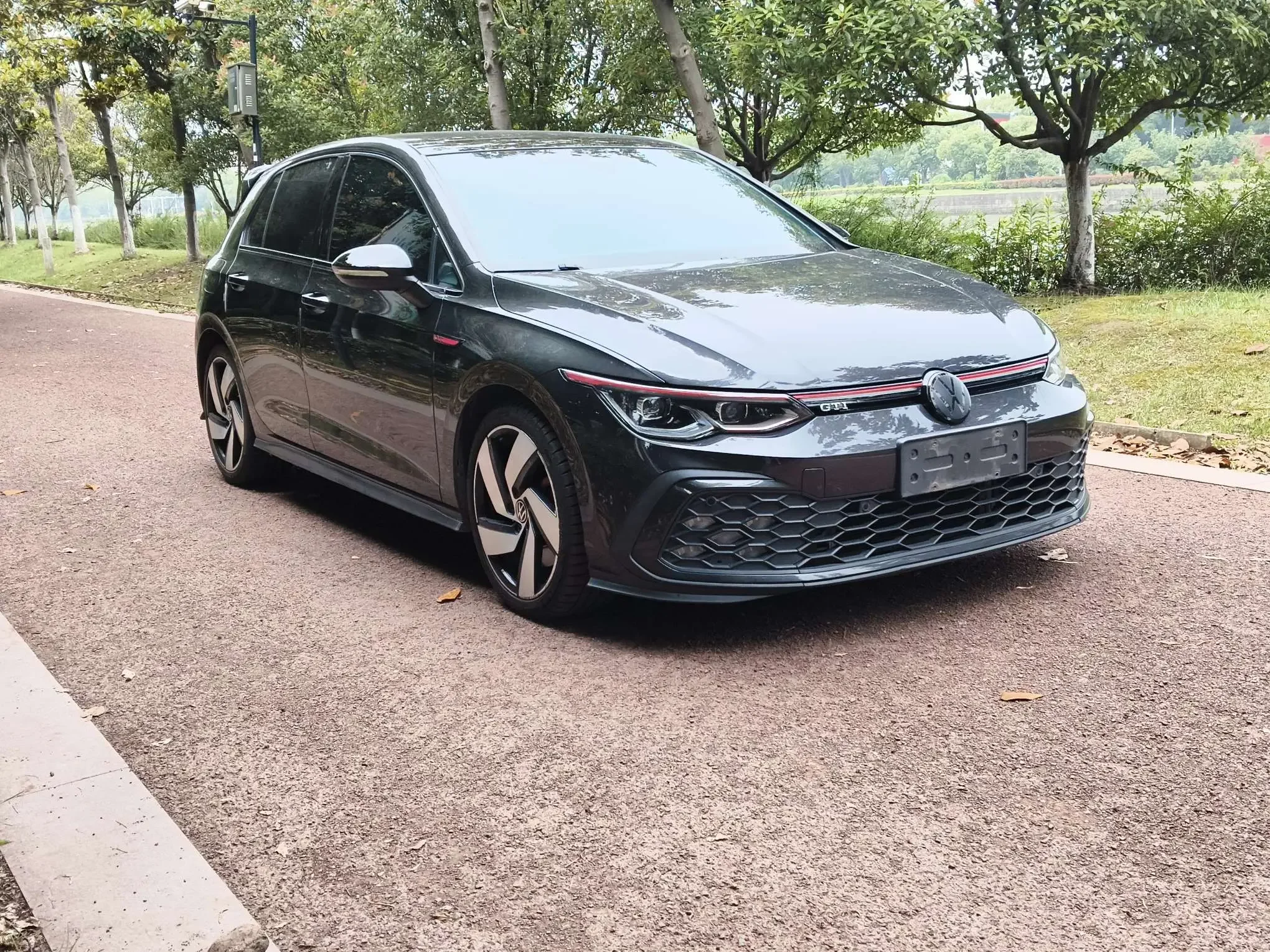 Volkswagen Golf GTI