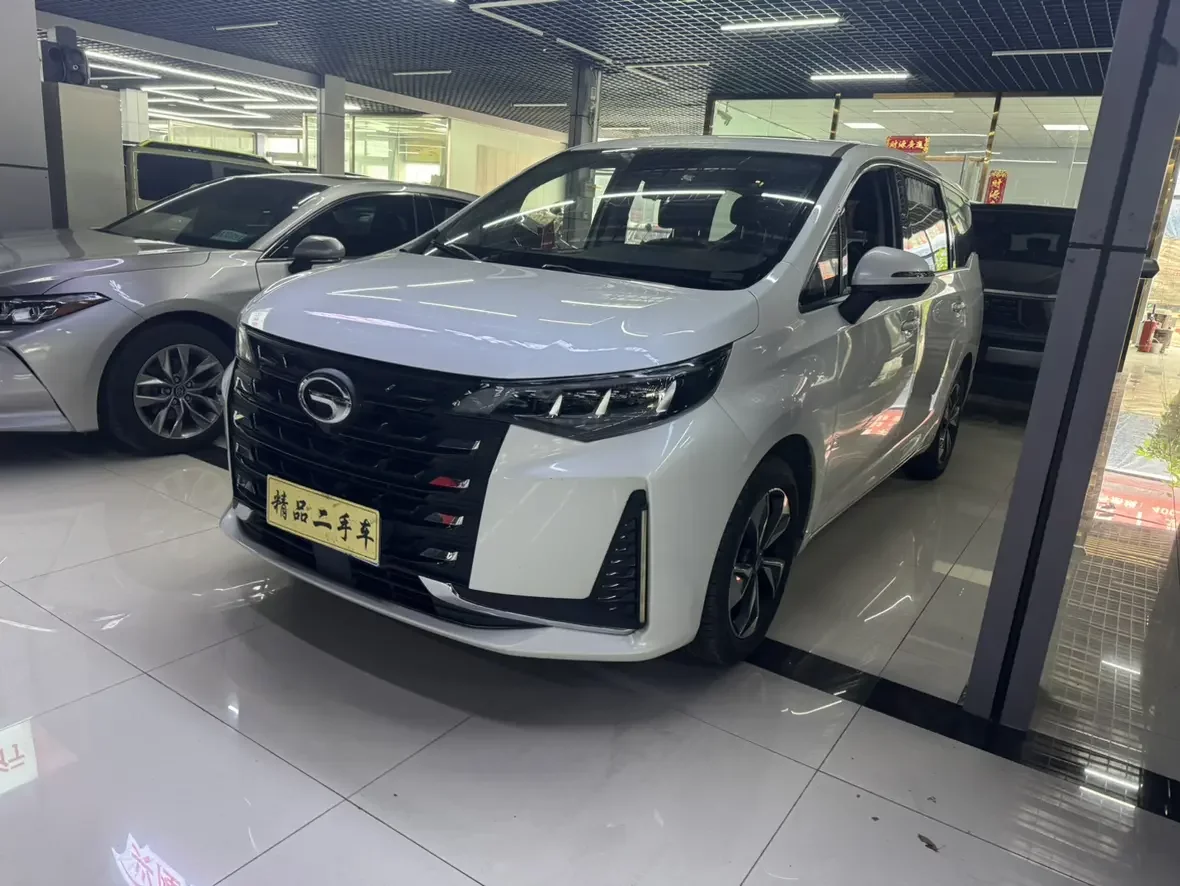 GAC Trumpchi M6  из Китая