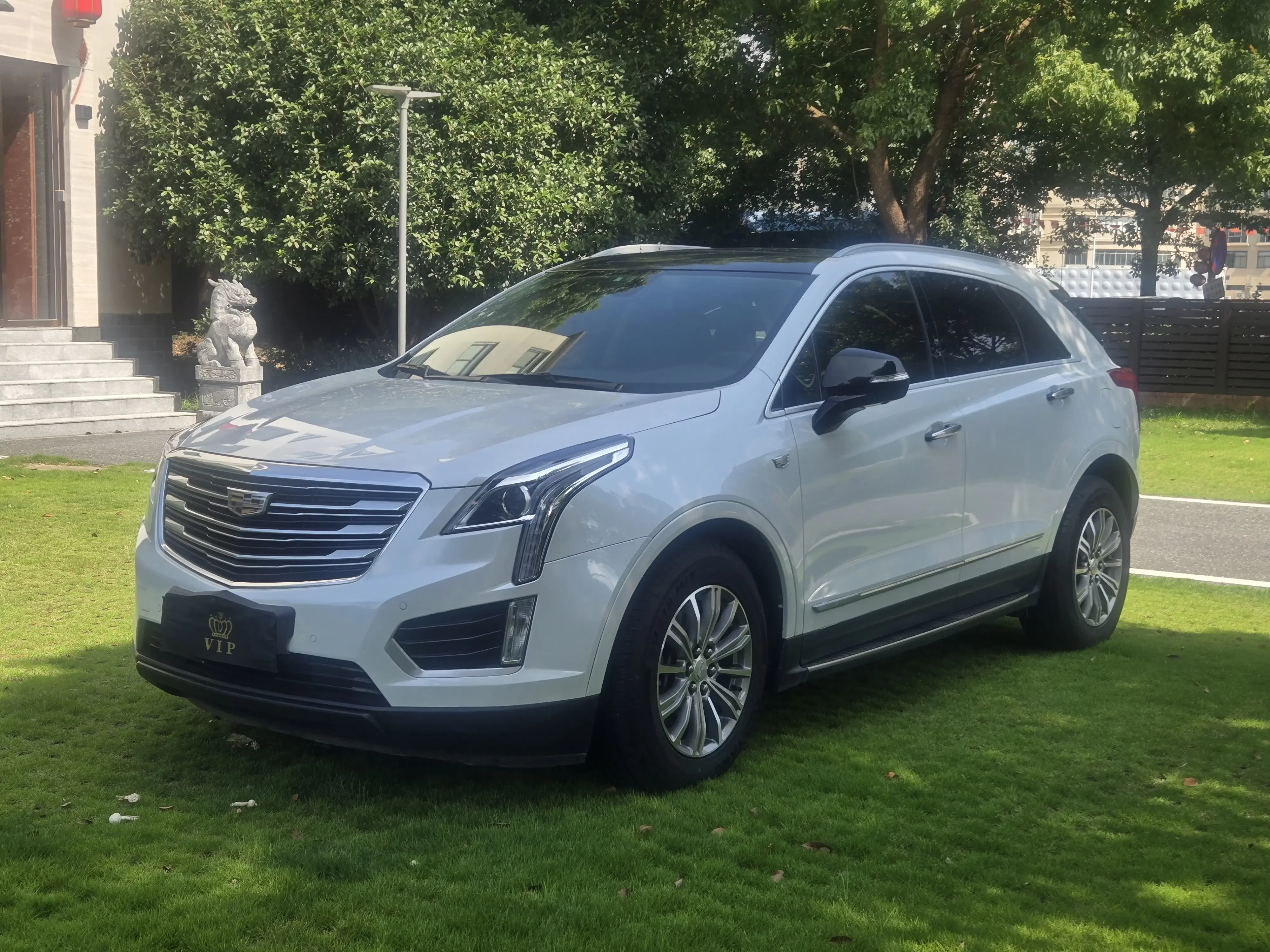 Cadillac XT5  из Китая