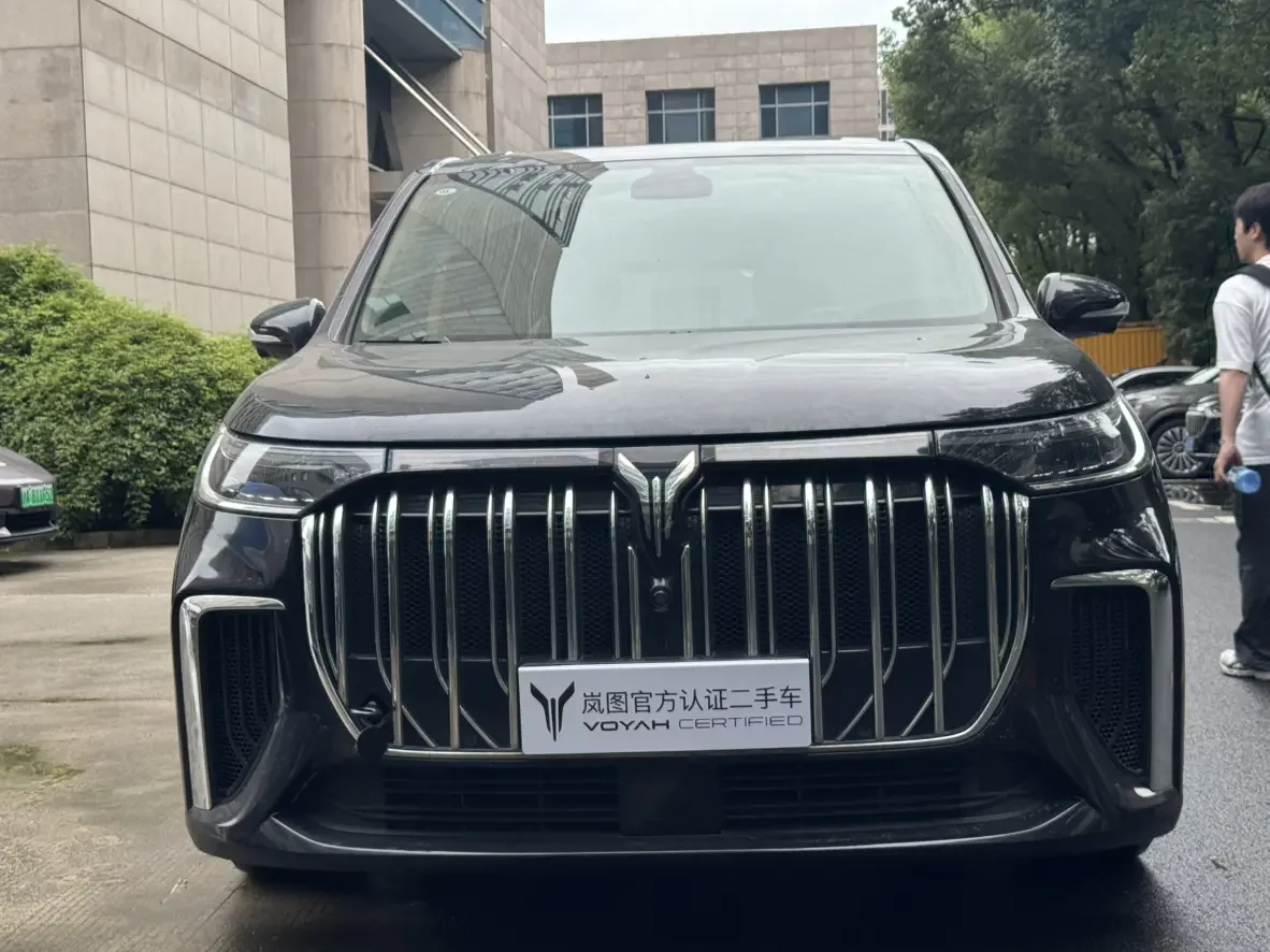 Voyah Lantu Dreamer PHEV  из Китая