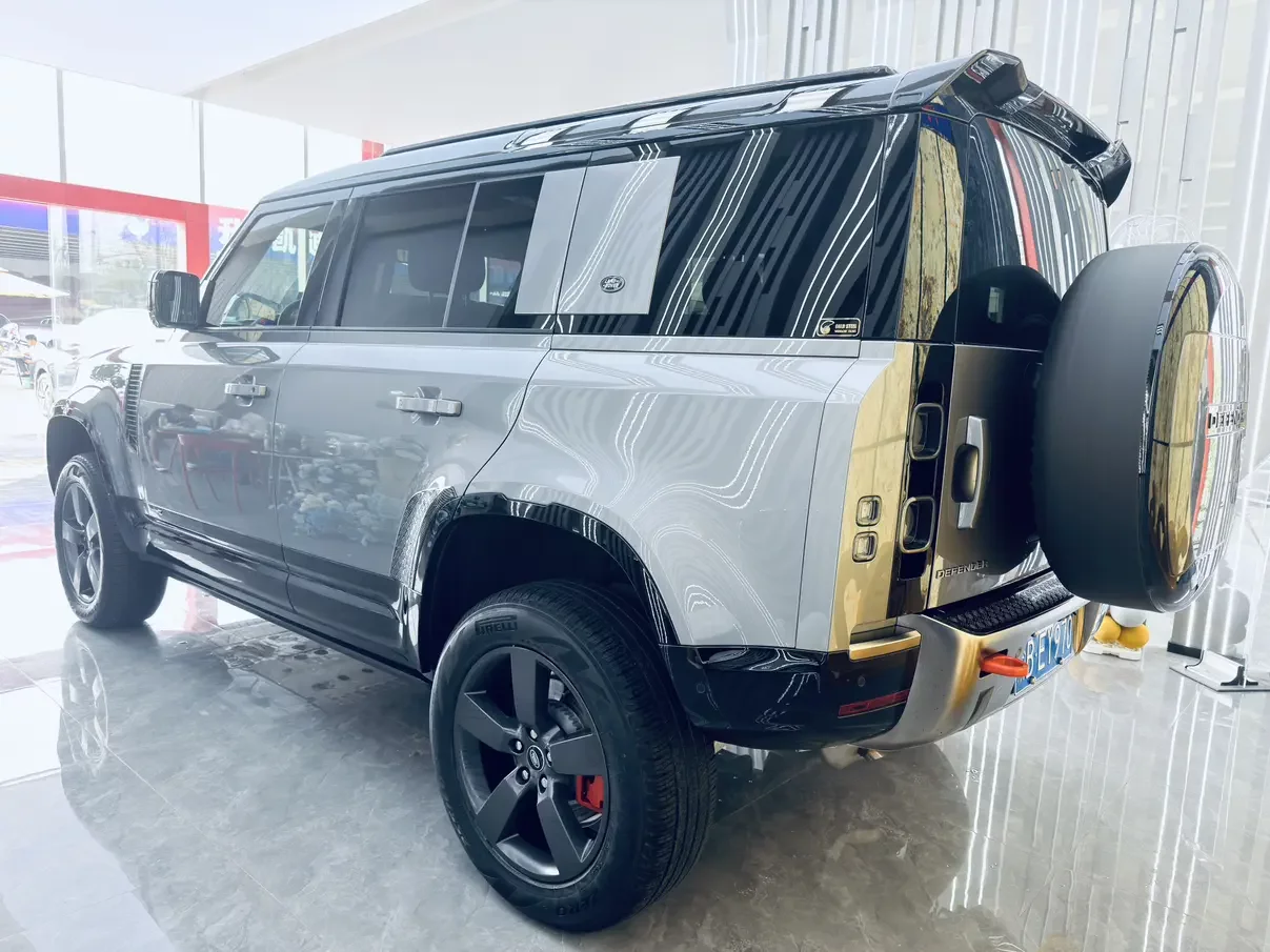 Land Rover guard