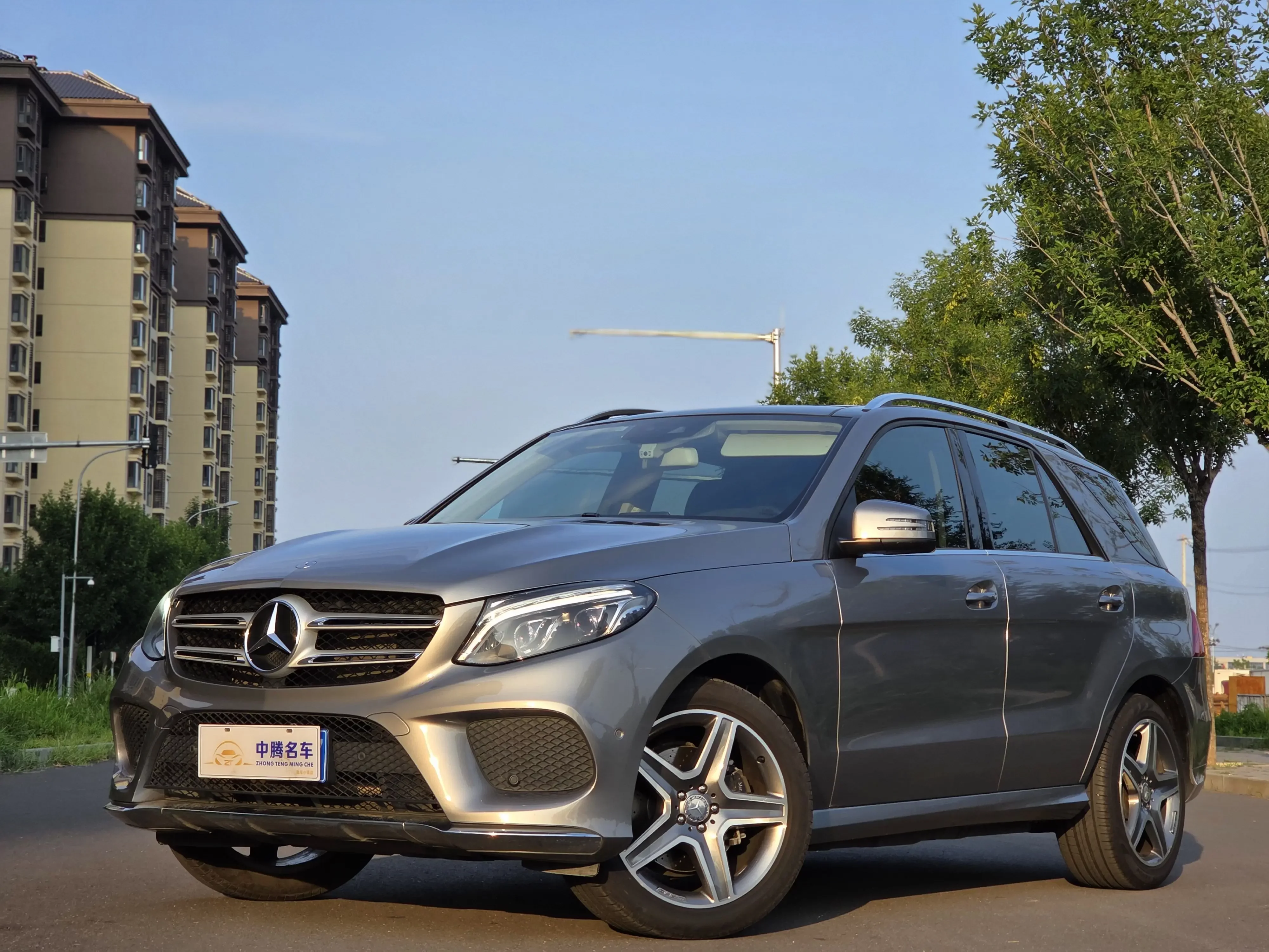 Mercedes-Benz GLE (Imported)