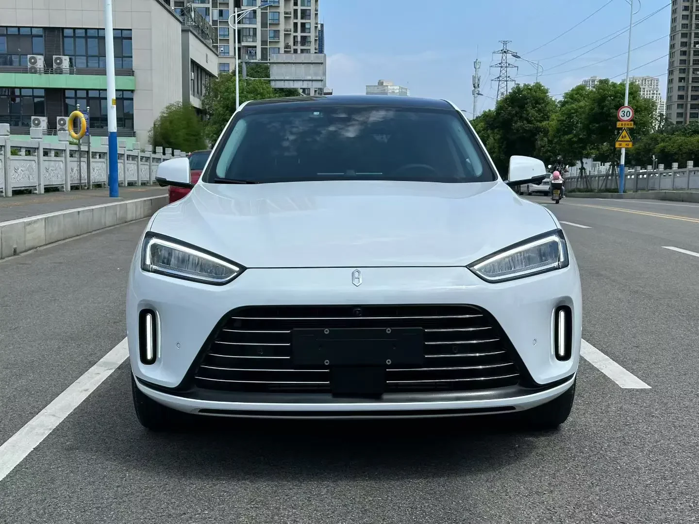 AITO M5
