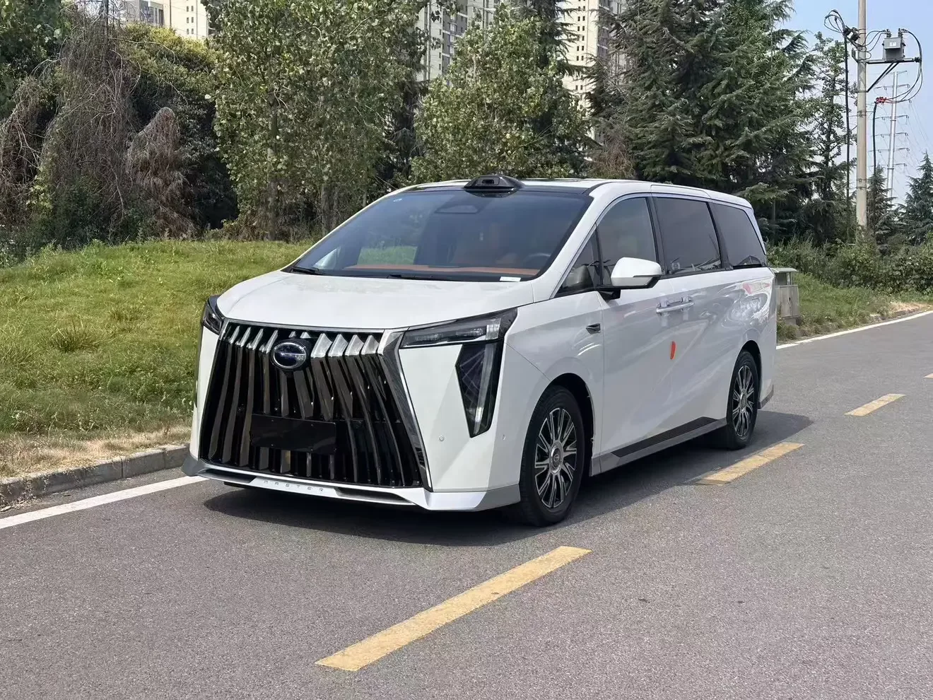 GAC Trumpchi aspires to the M8  из Китая