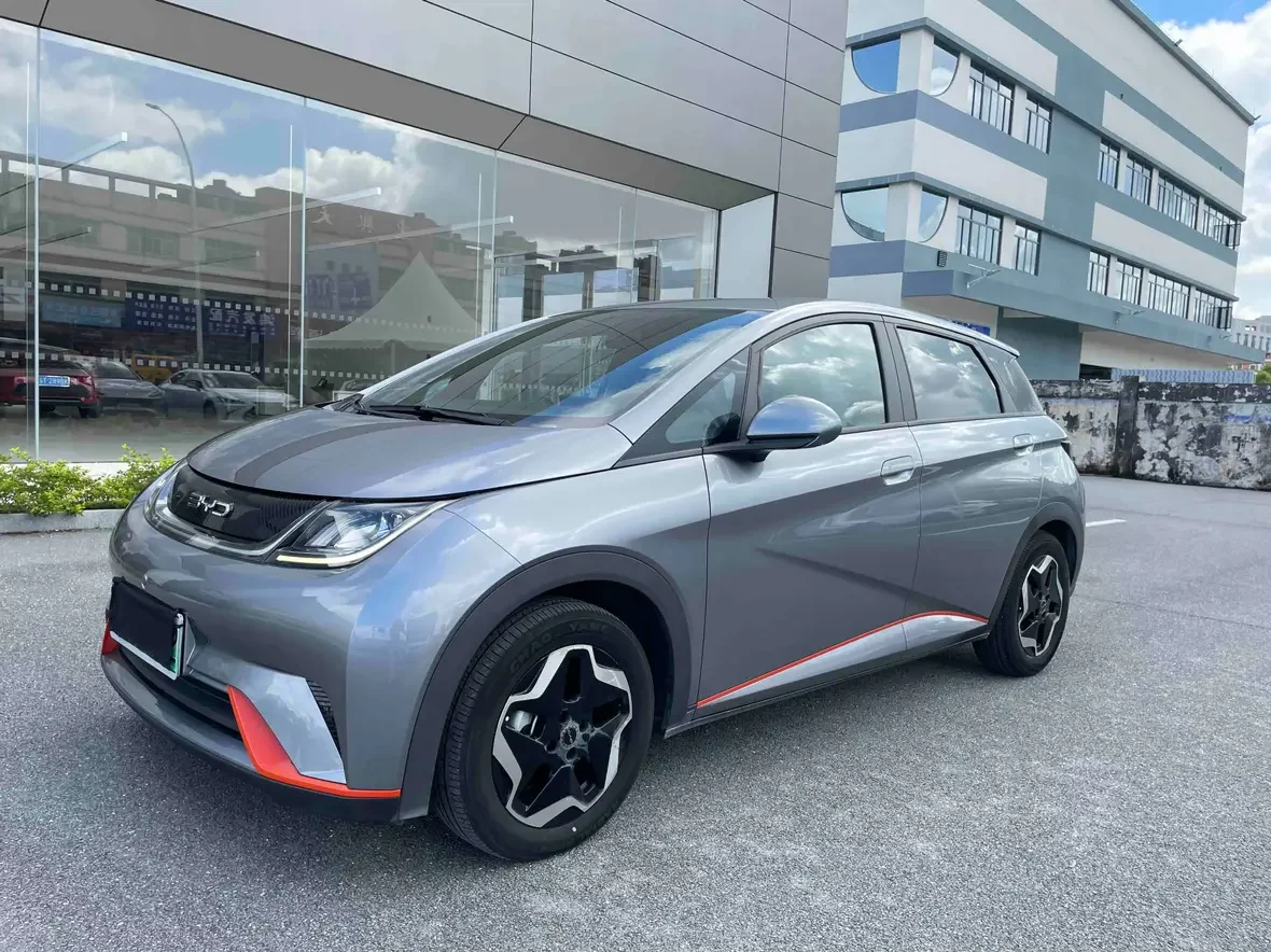 BYD dolphin