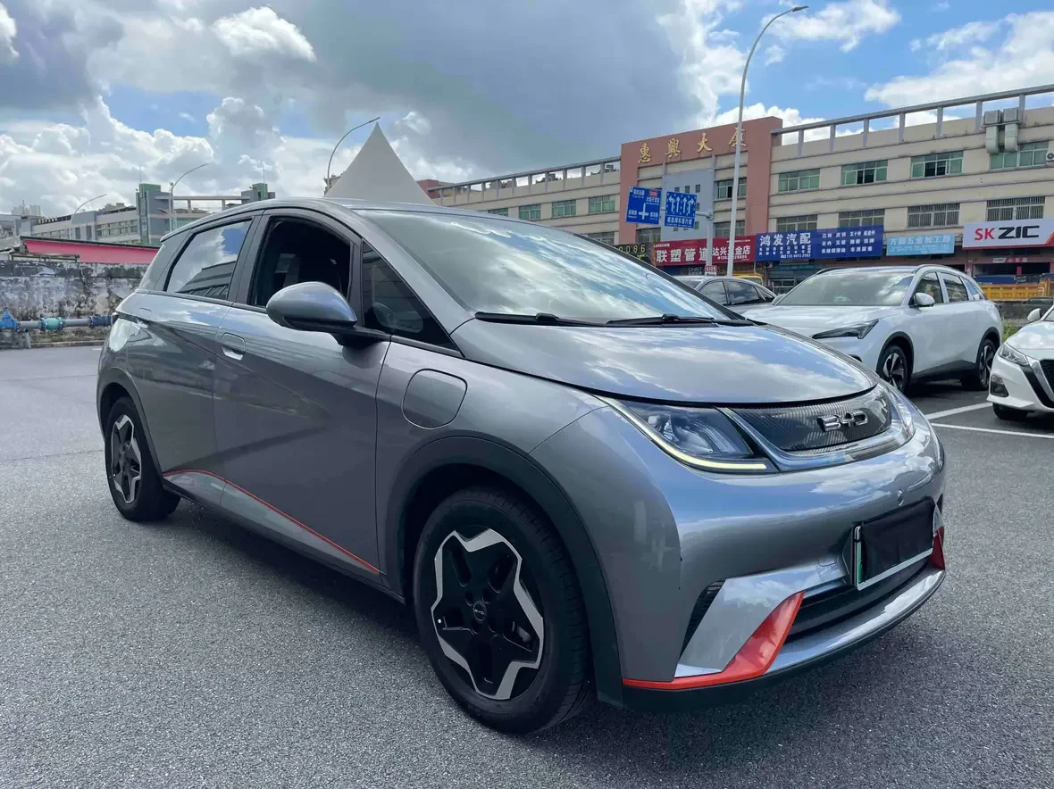 BYD dolphin