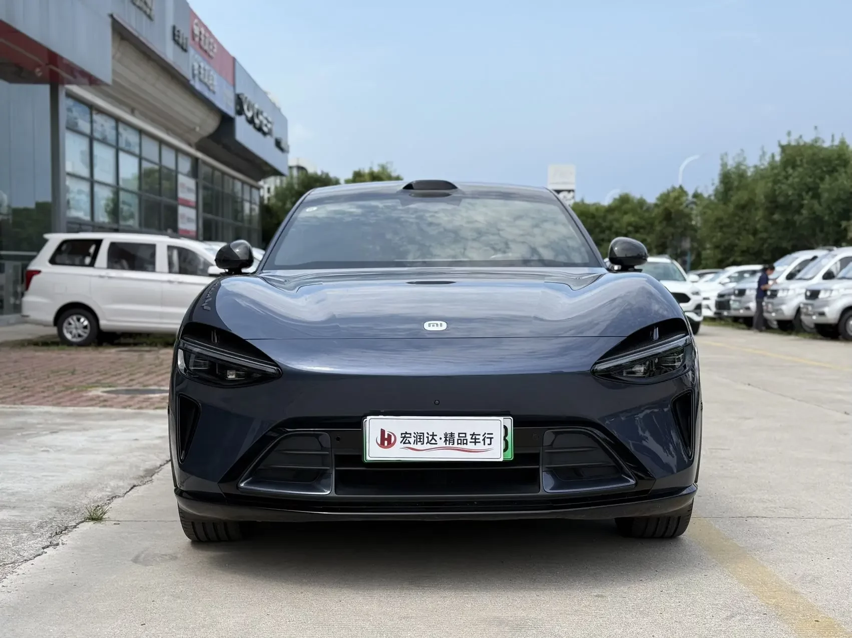 Xiaomi car Xiaomi YU7  из Китая