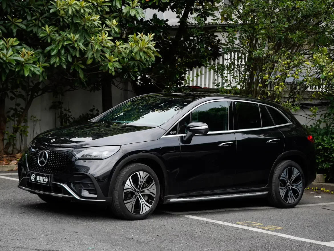 Mercedes-Benz EQE SUV