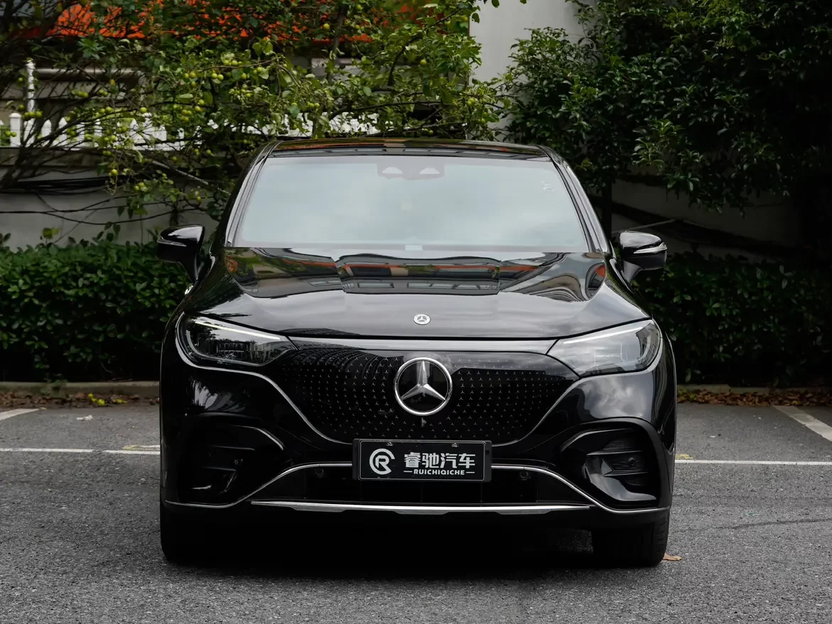 Mercedes-Benz EQE SUV
