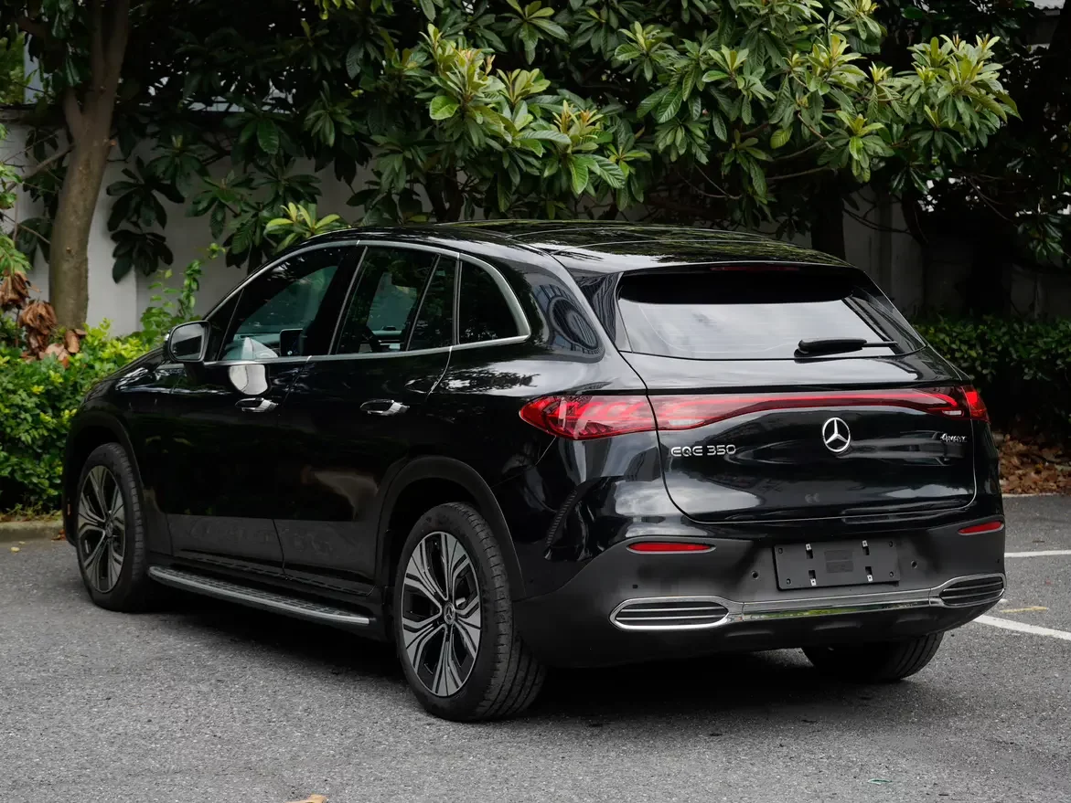 Mercedes-Benz EQE SUV