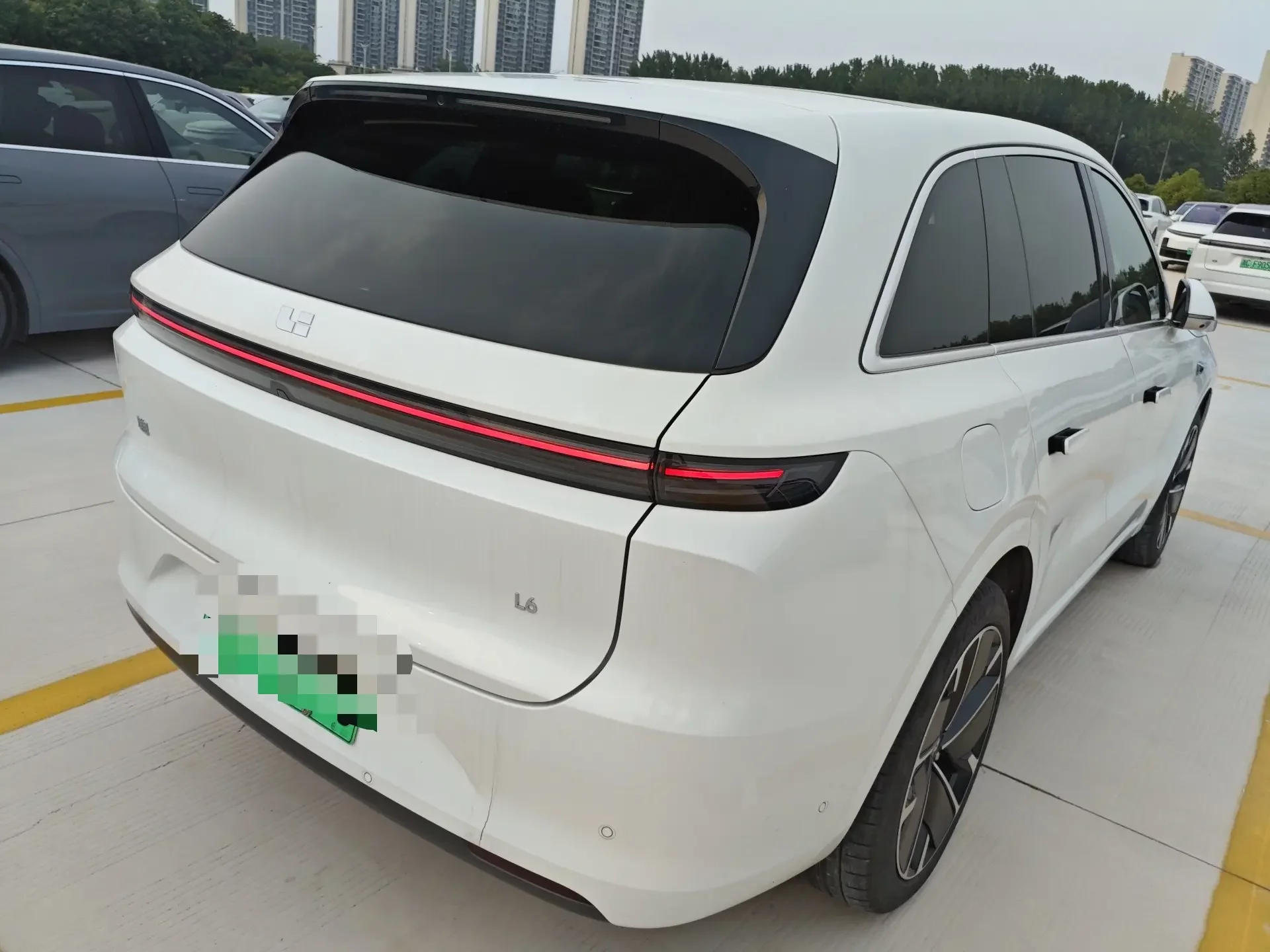 Lixiang L6