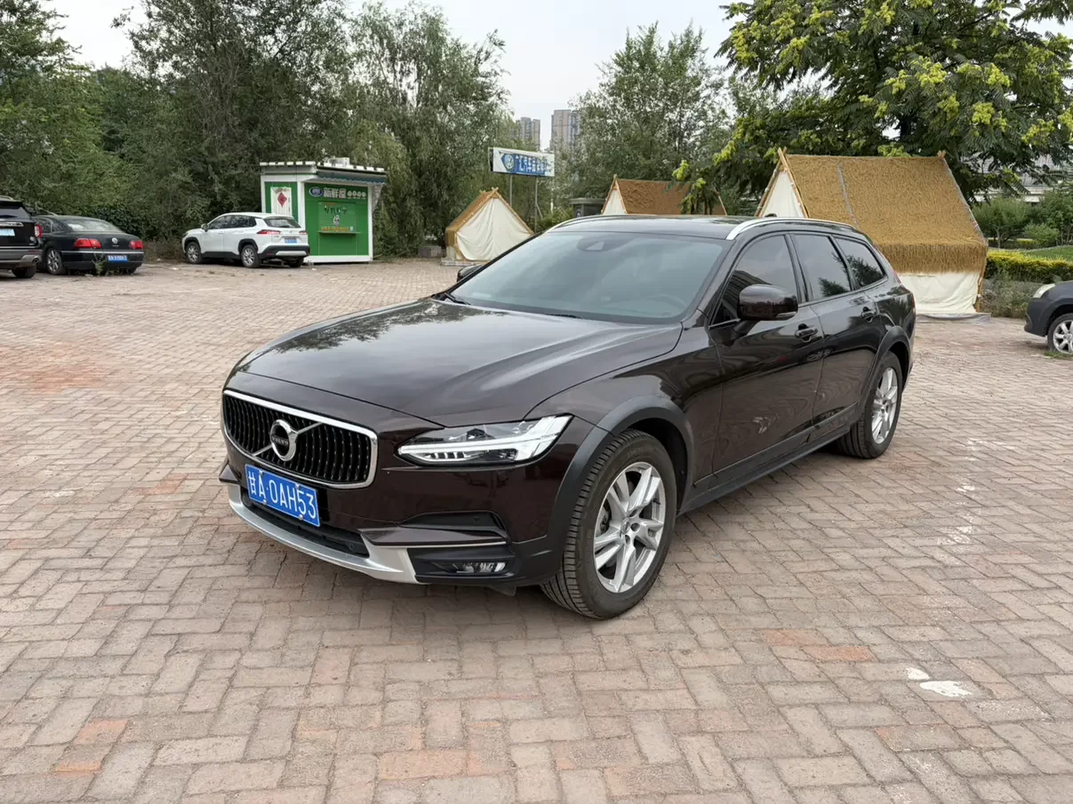 Volvo V90  из Китая