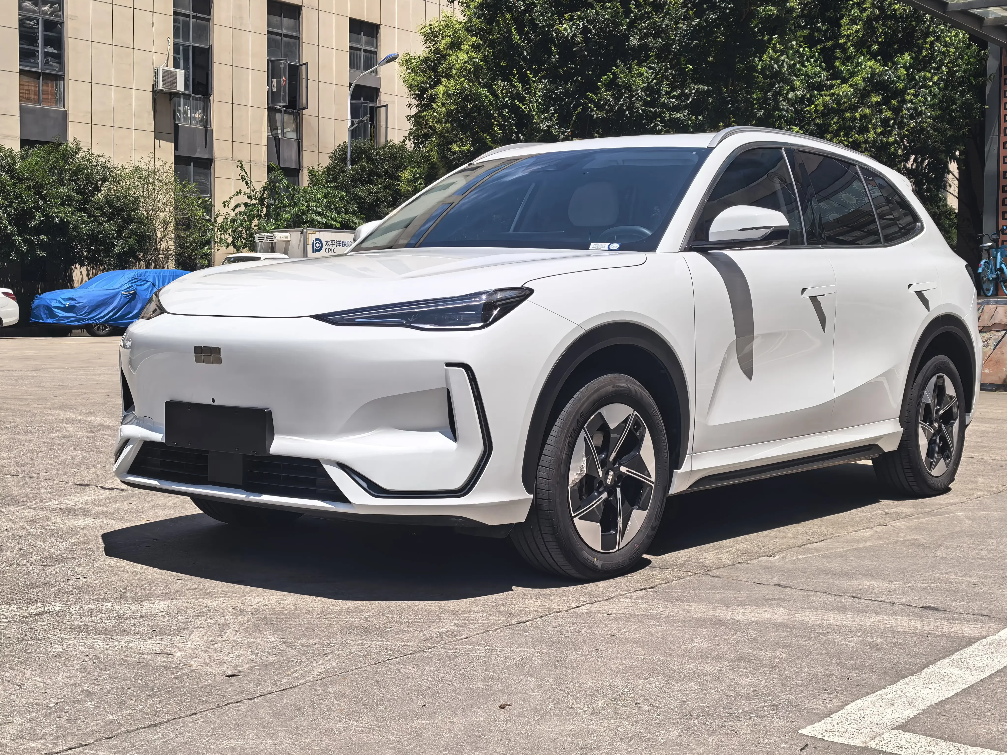 Geely Galaxy E5