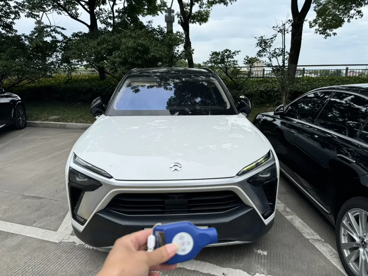 NIO ES8  из Китая