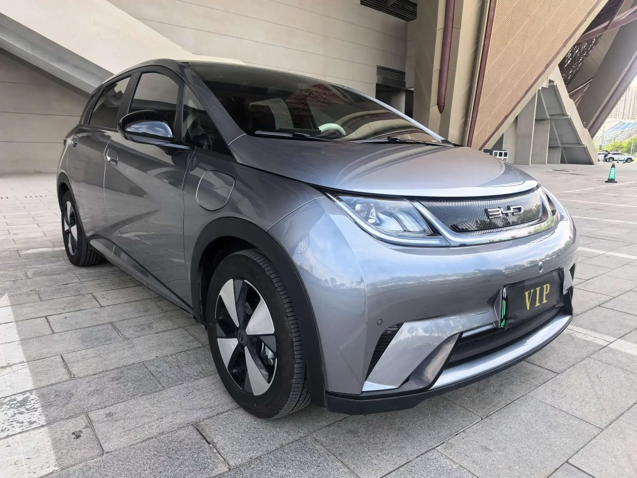 BYD dolphin