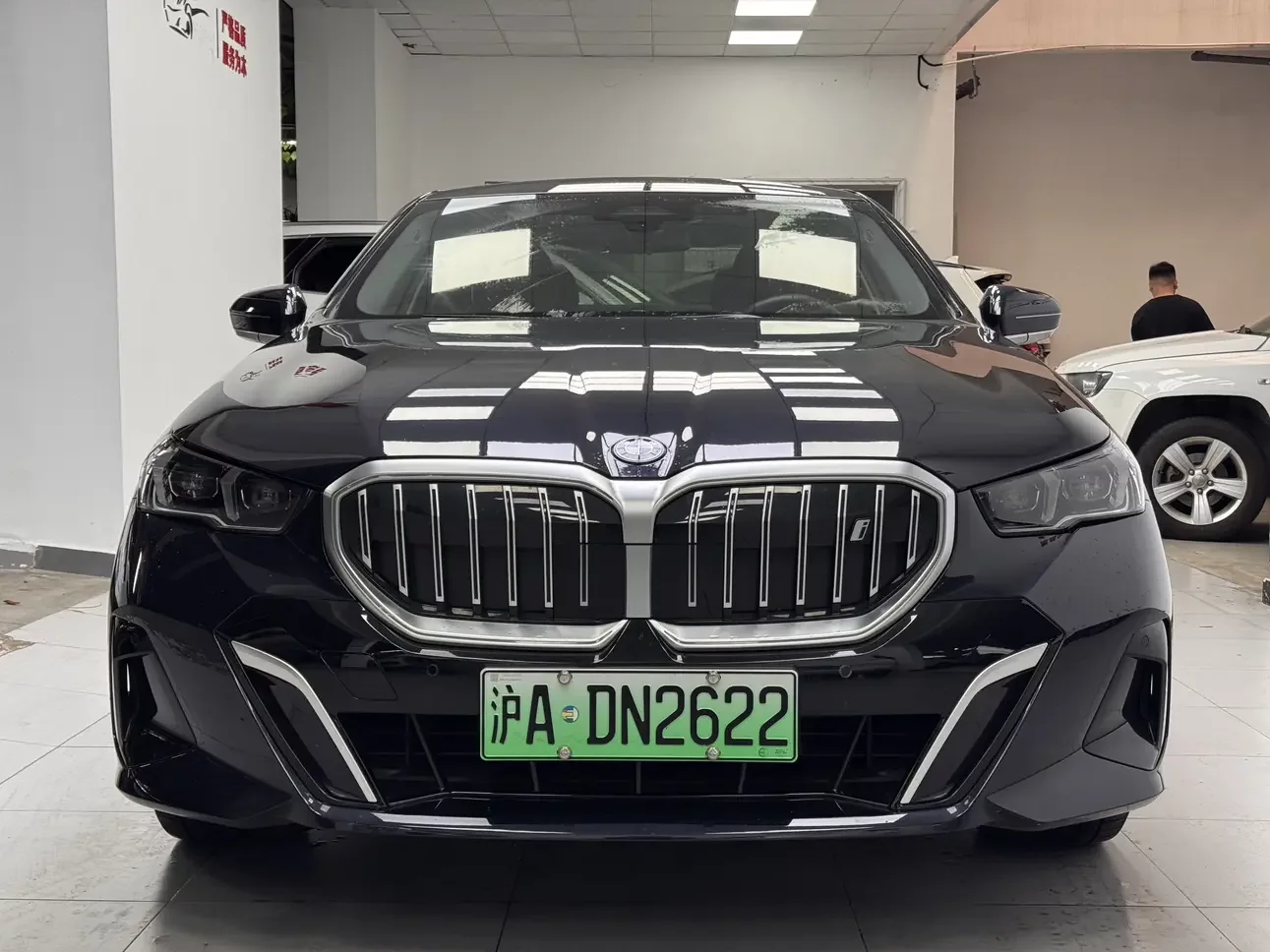 BMW i5