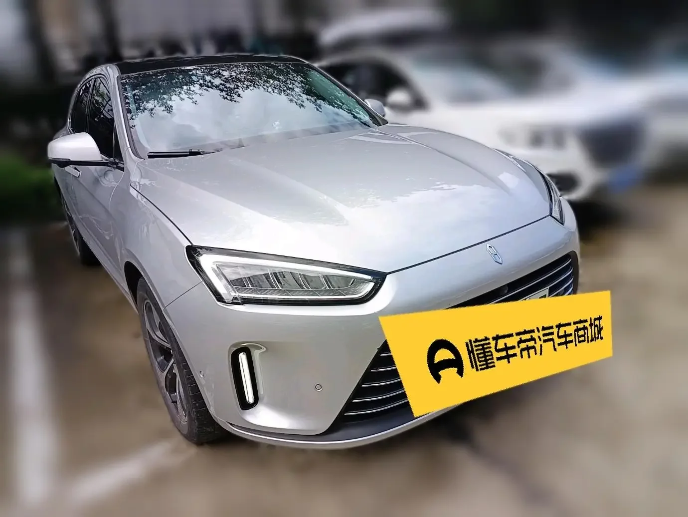 AITO M5
