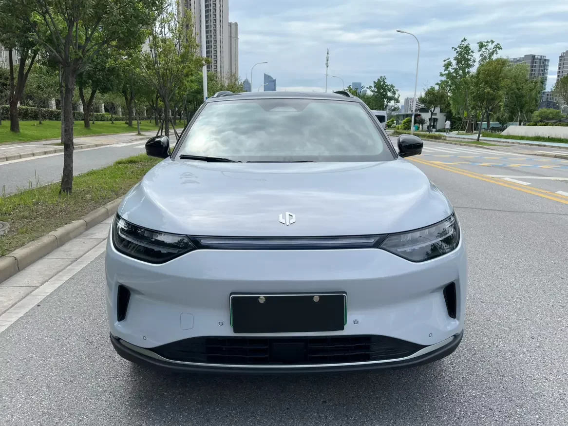 Leapmotor Zero running C11