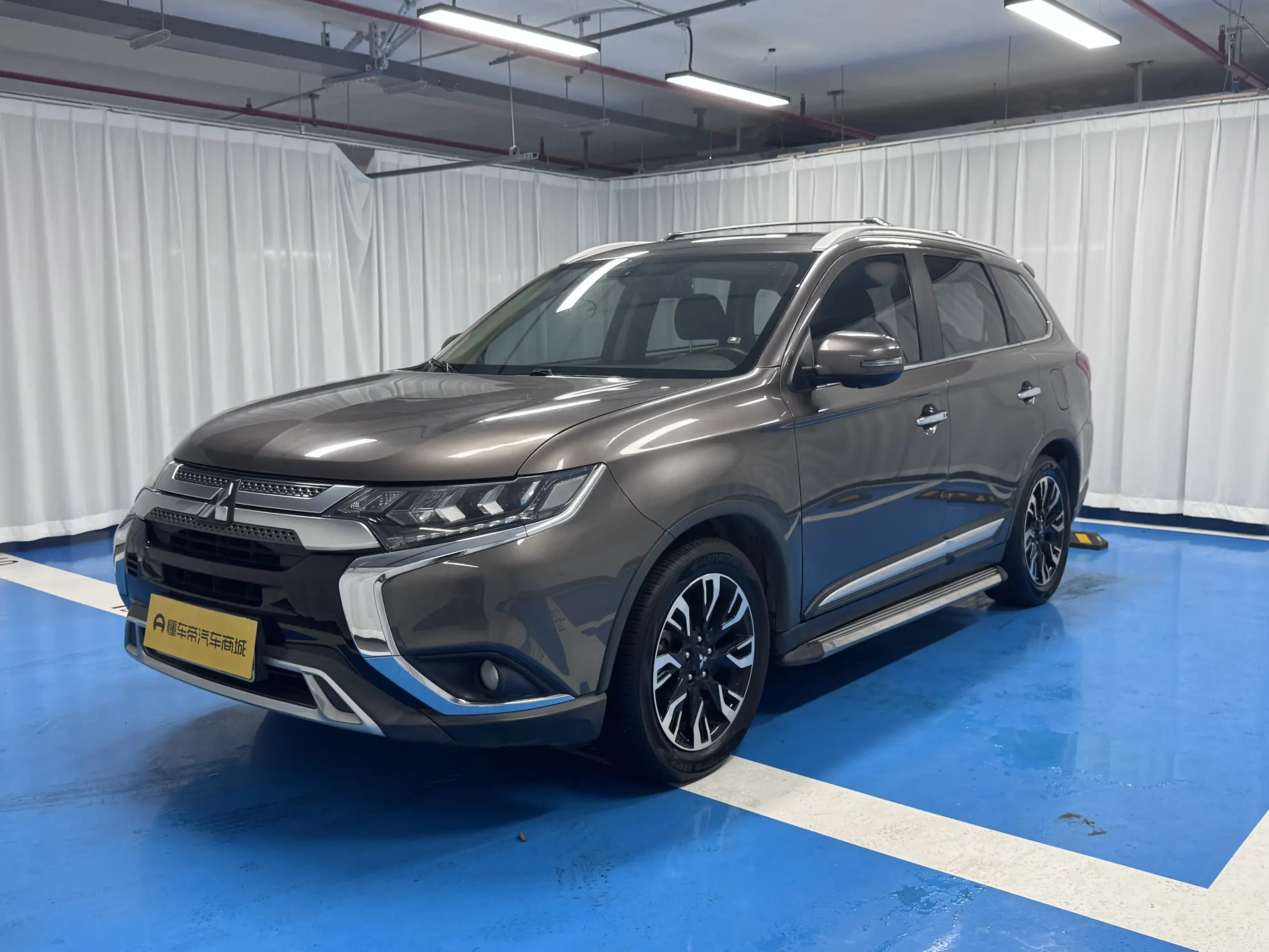 Mitsubishi Outlander  из Китая