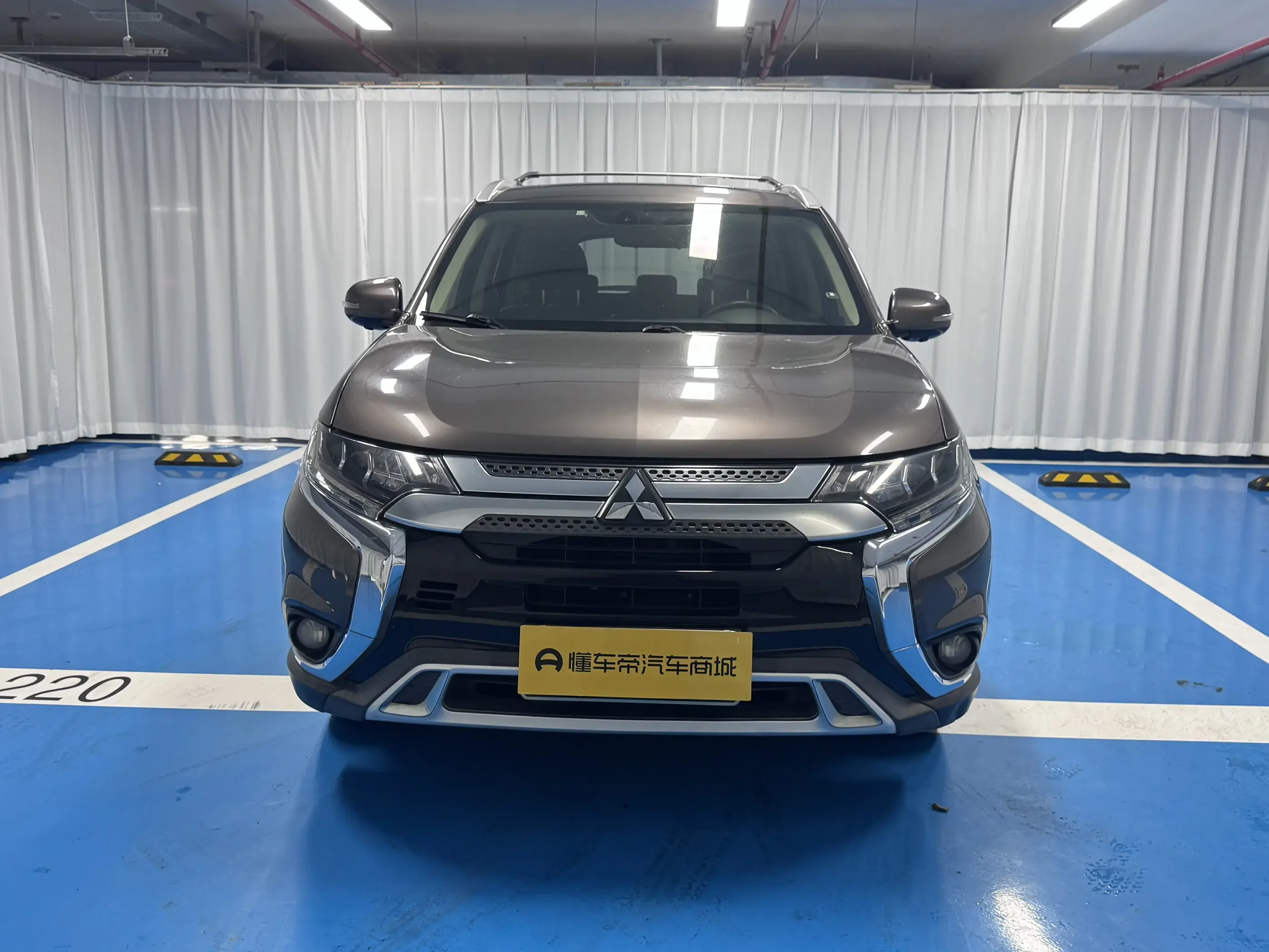 Mitsubishi Outlander  из Китая