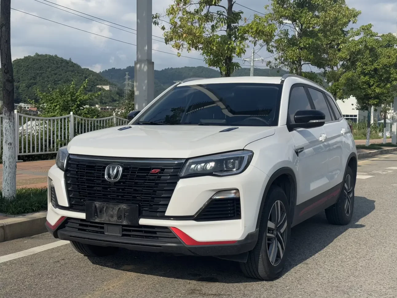 Changan CS75