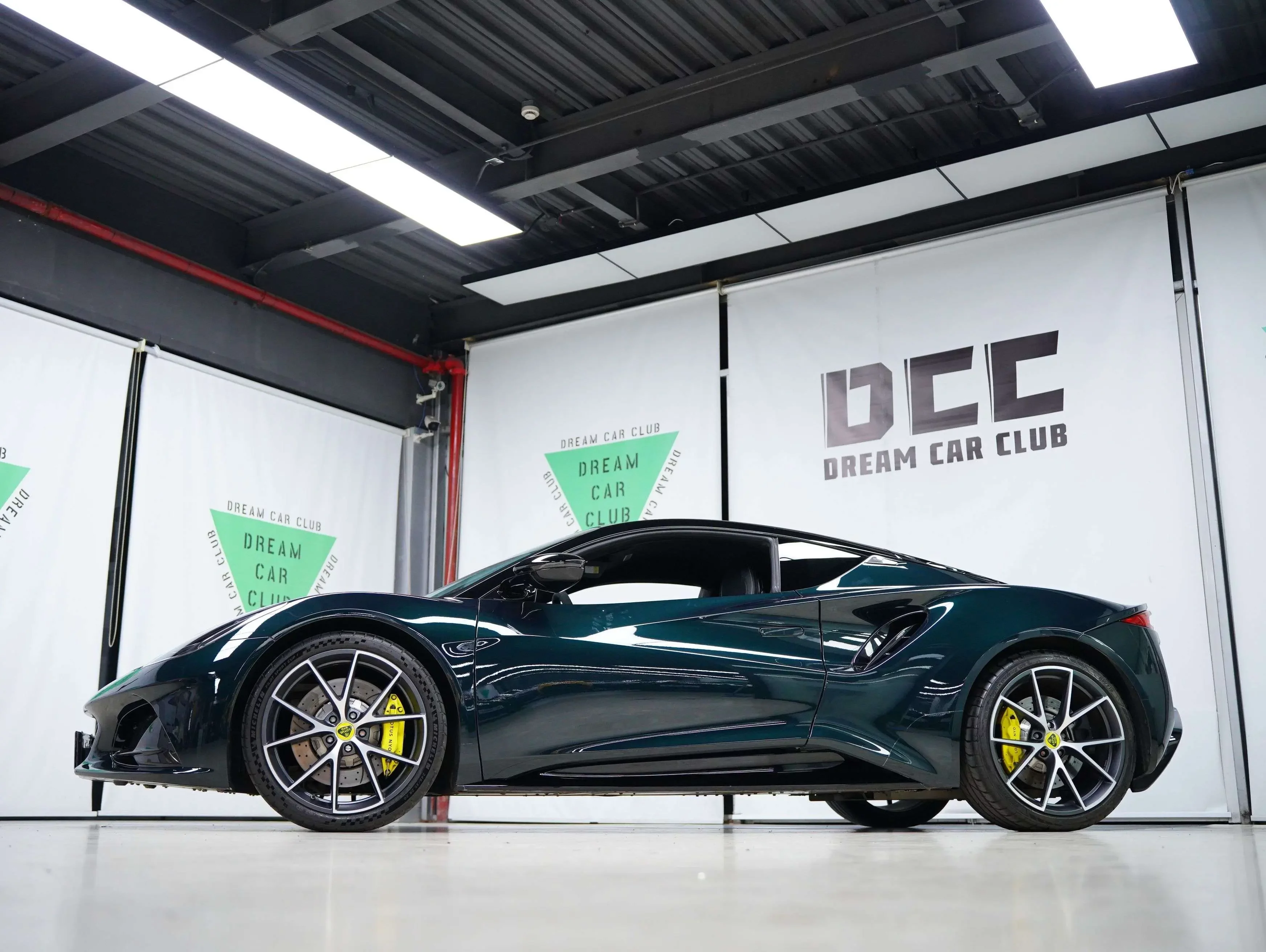 Lotus Emira