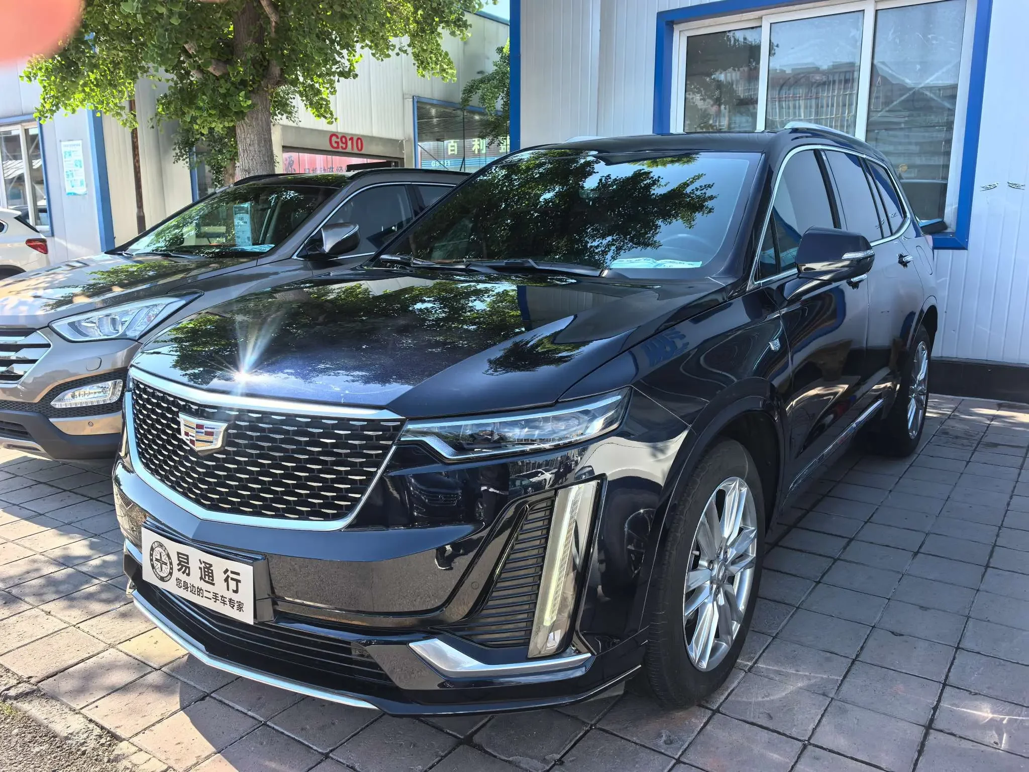 Cadillac XT6  из Китая