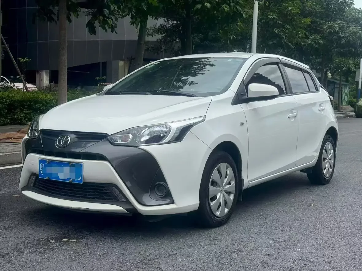Toyota Yaris L