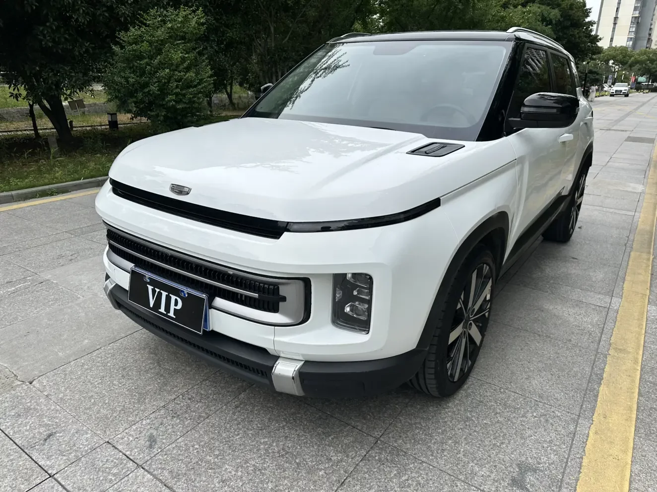 Geely ICON