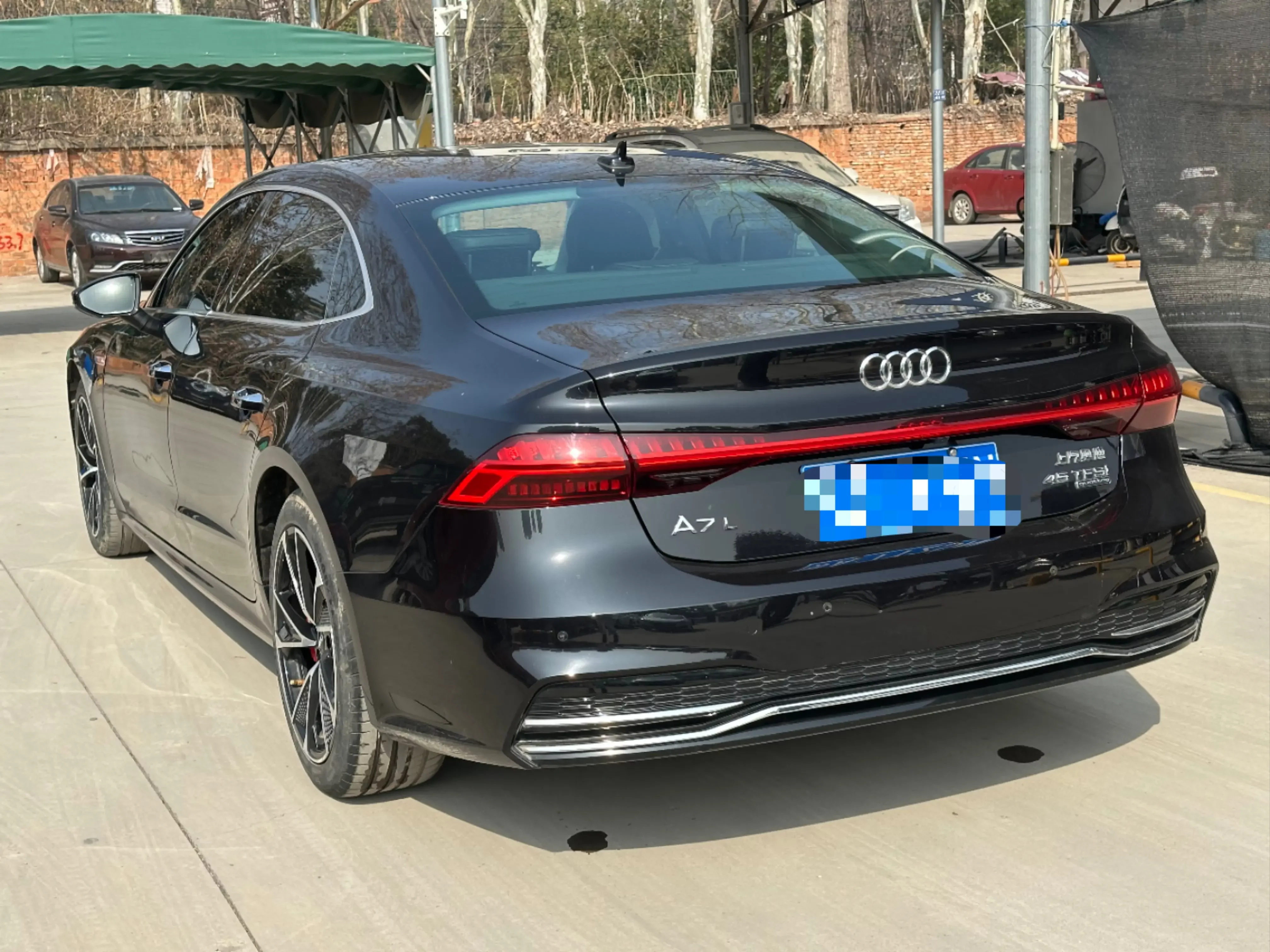 Audi A7L