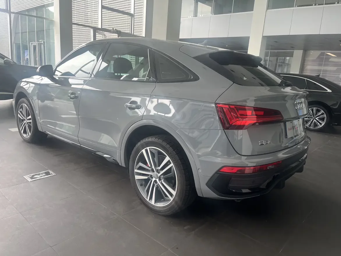 Audi Q5L Sportback