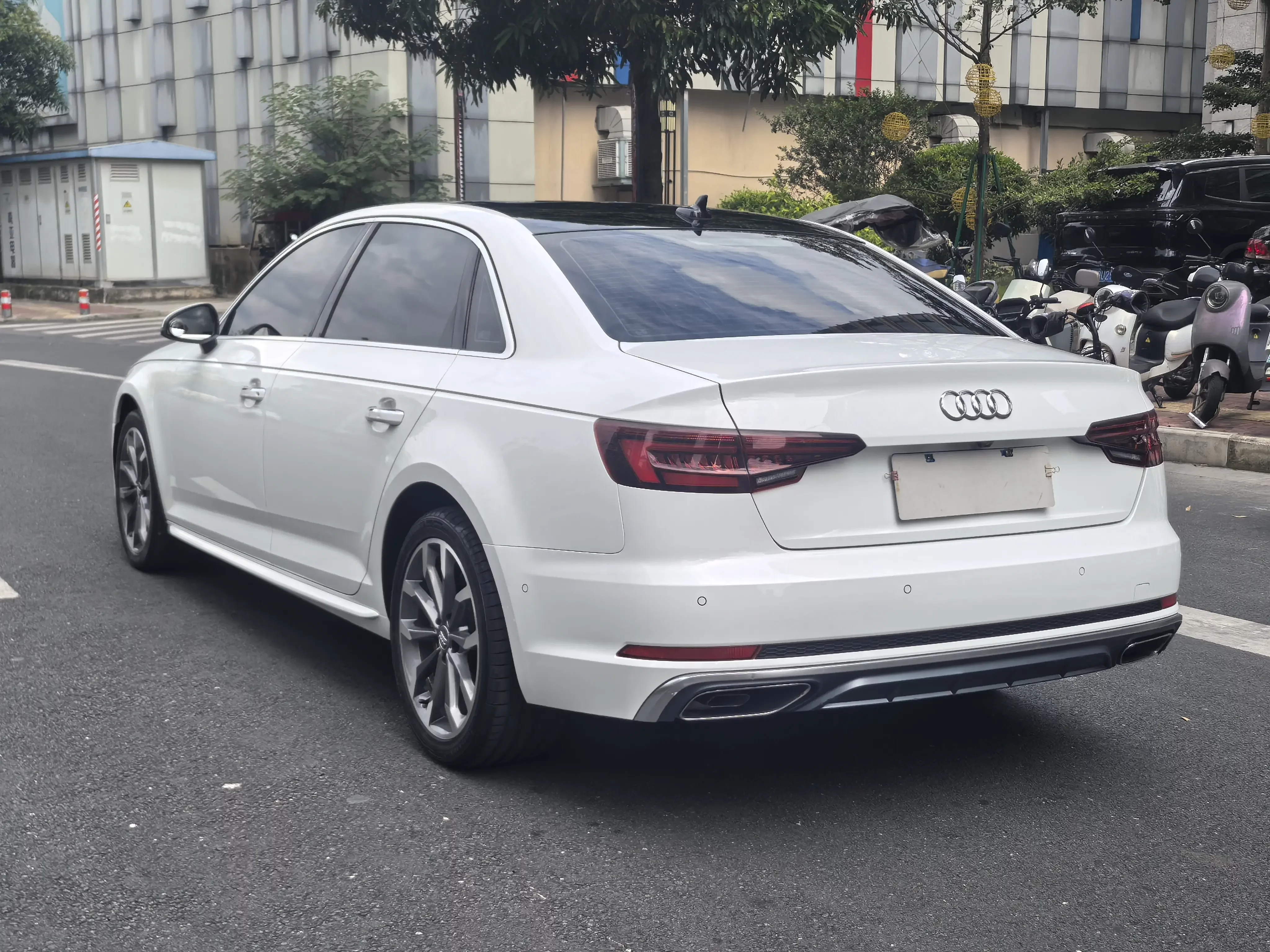 Audi A4L