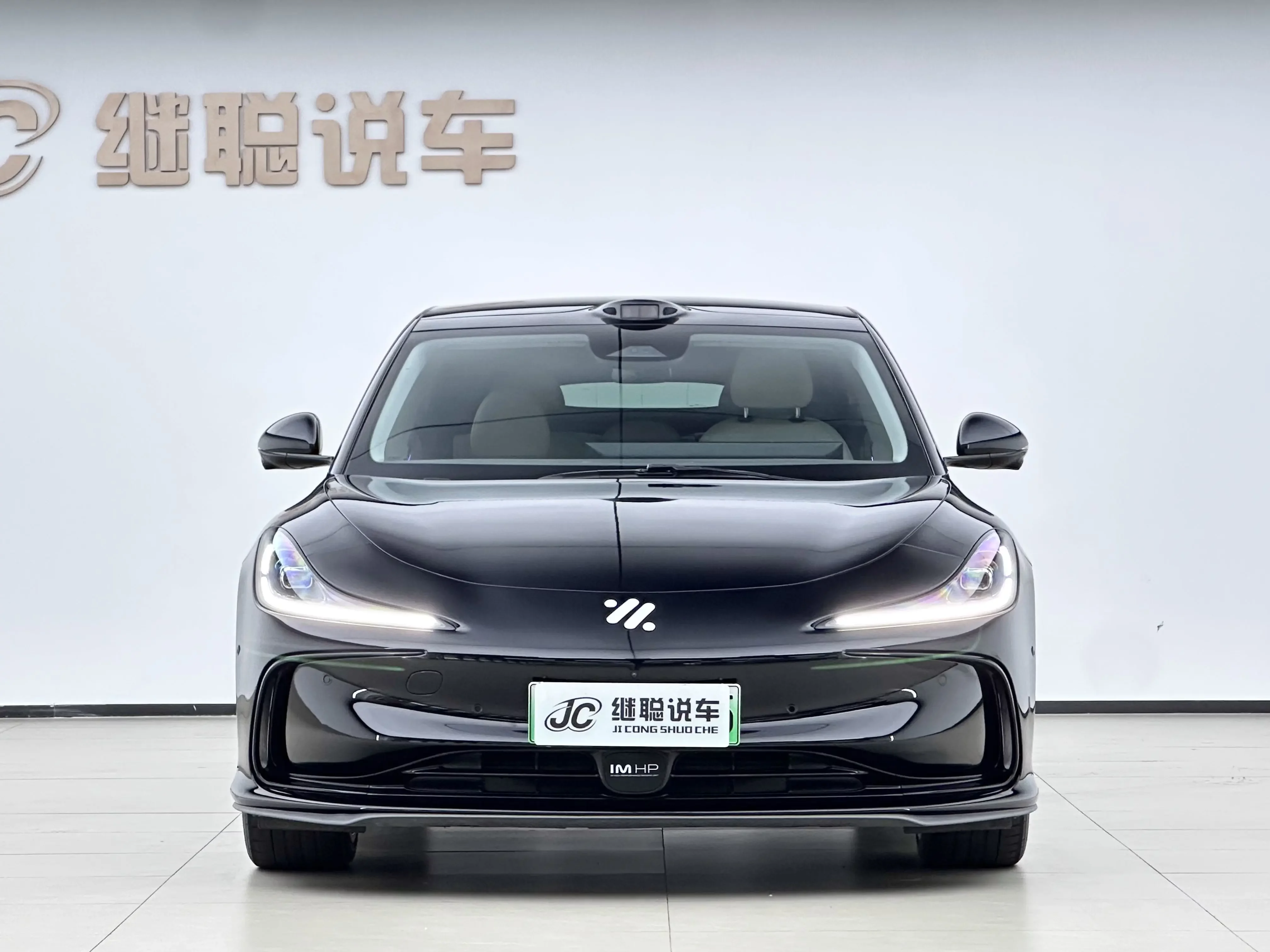 Zhiji L6  из Китая