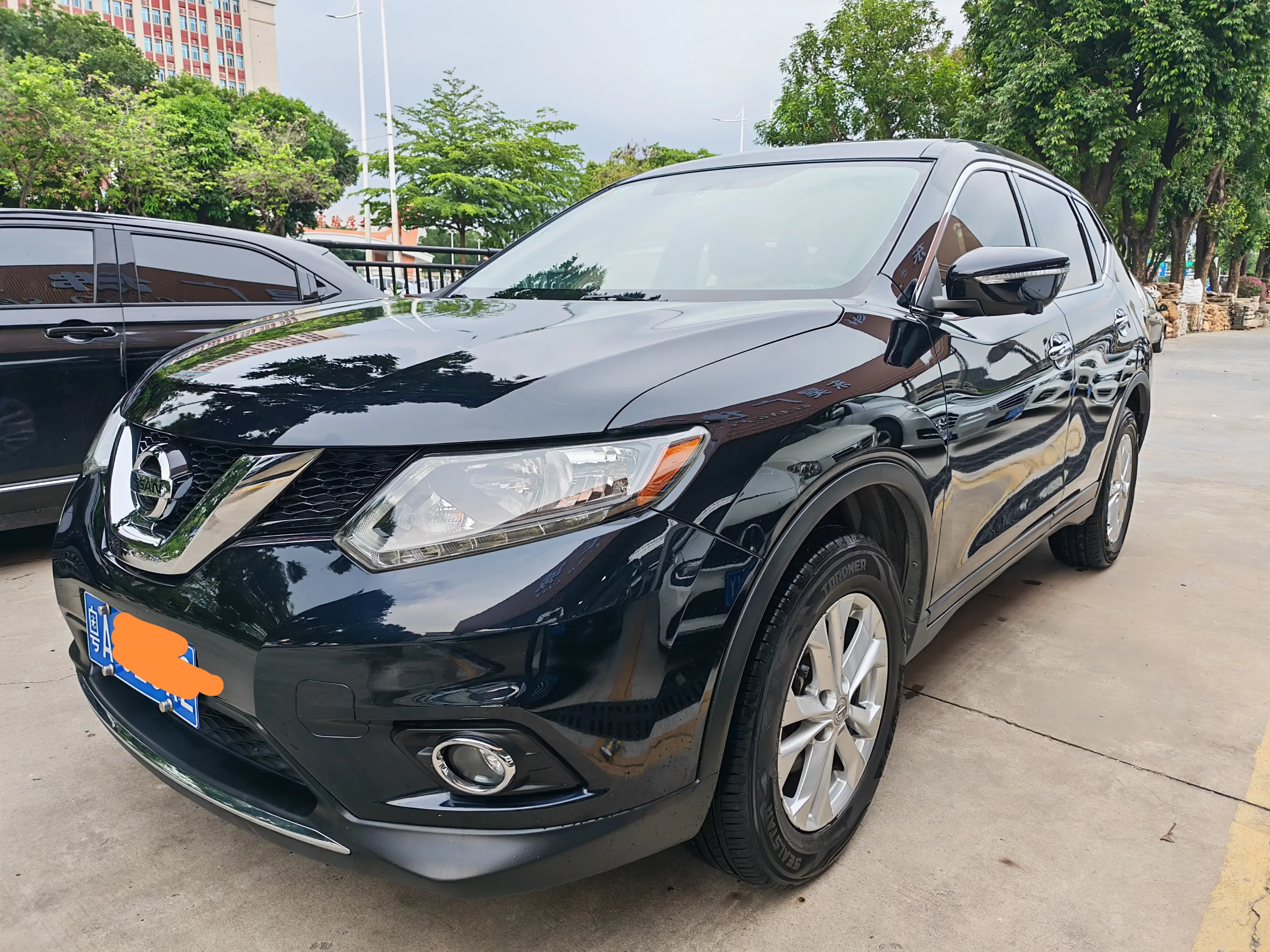 Nissan X-Trail (Qijun)  из Китая