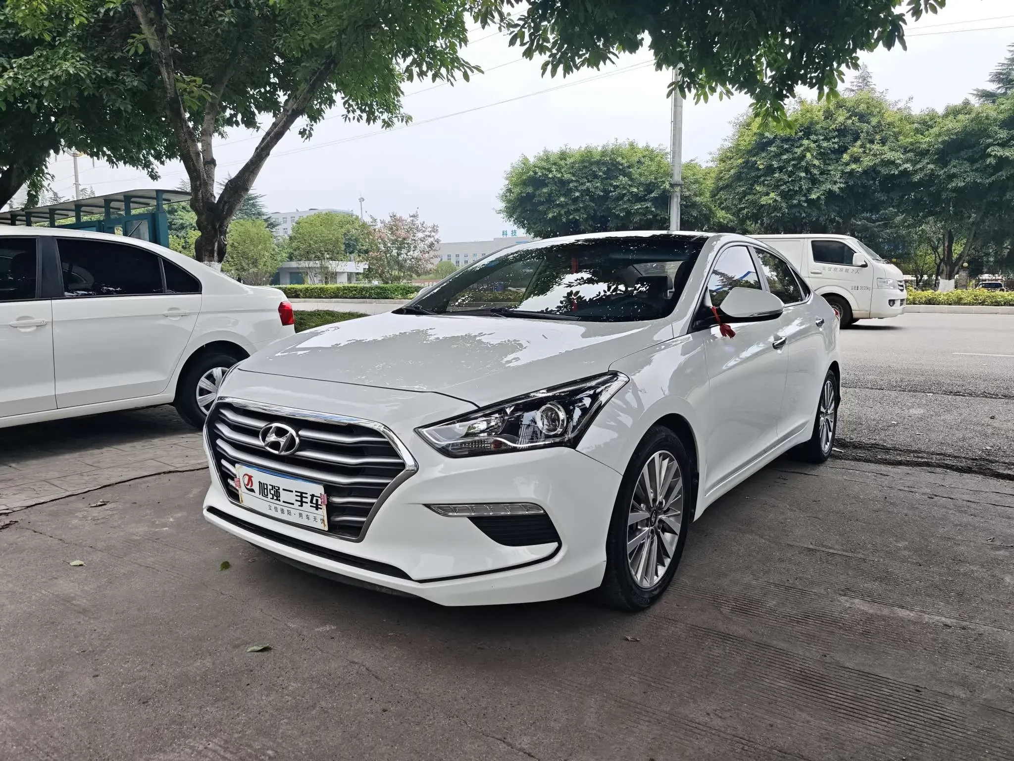 Hyundai famous pictures  из Китая